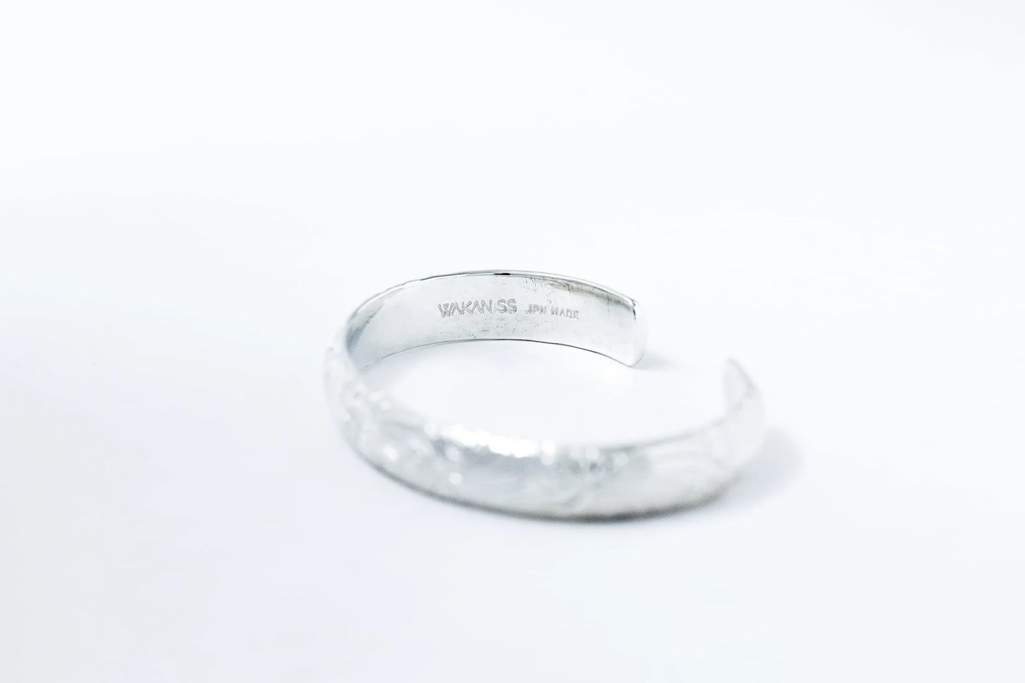 WAKAN SILVER SMITH - Arabesque bangle M - SILVER