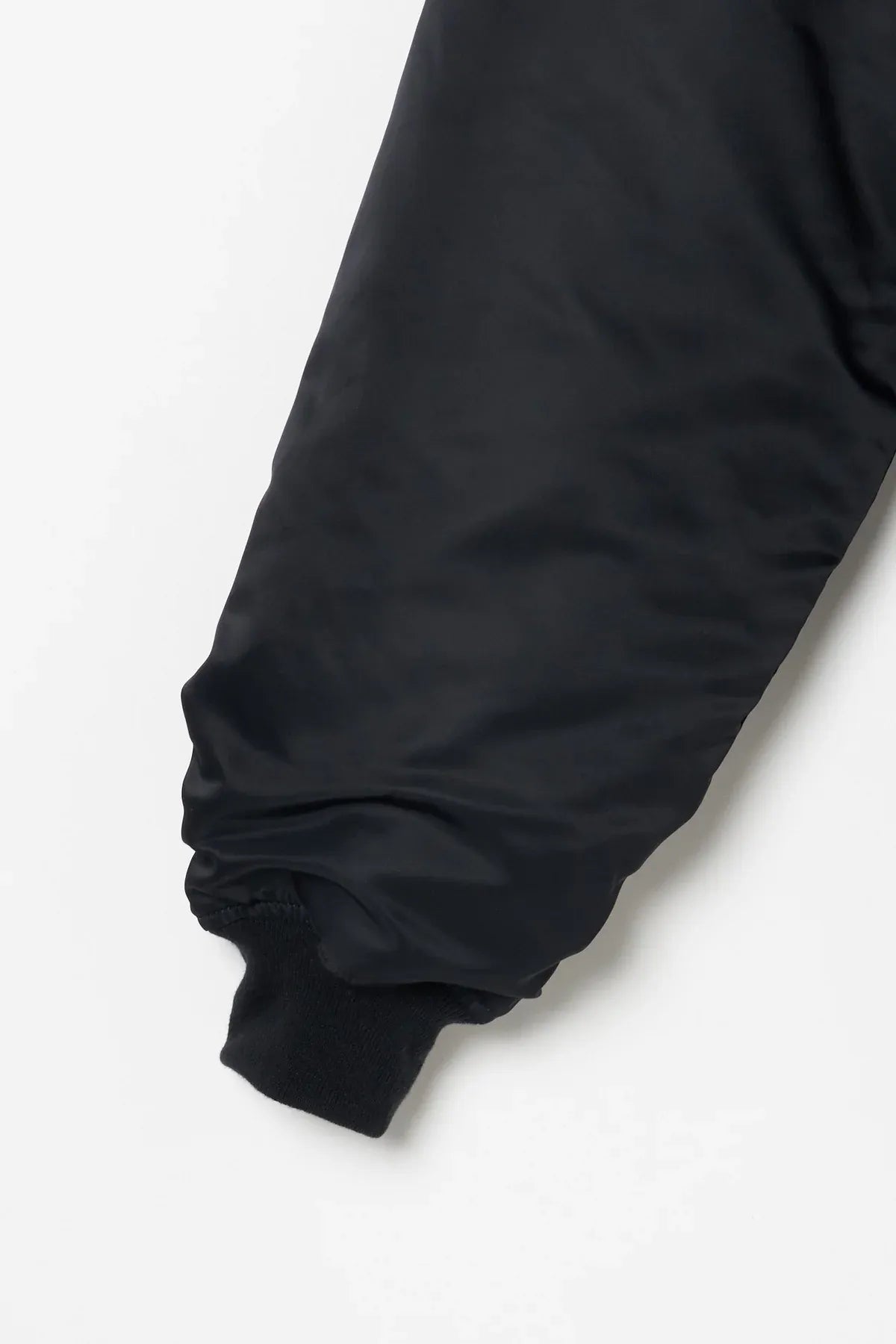 INSCRIRE - MA-1 Half - BLACK