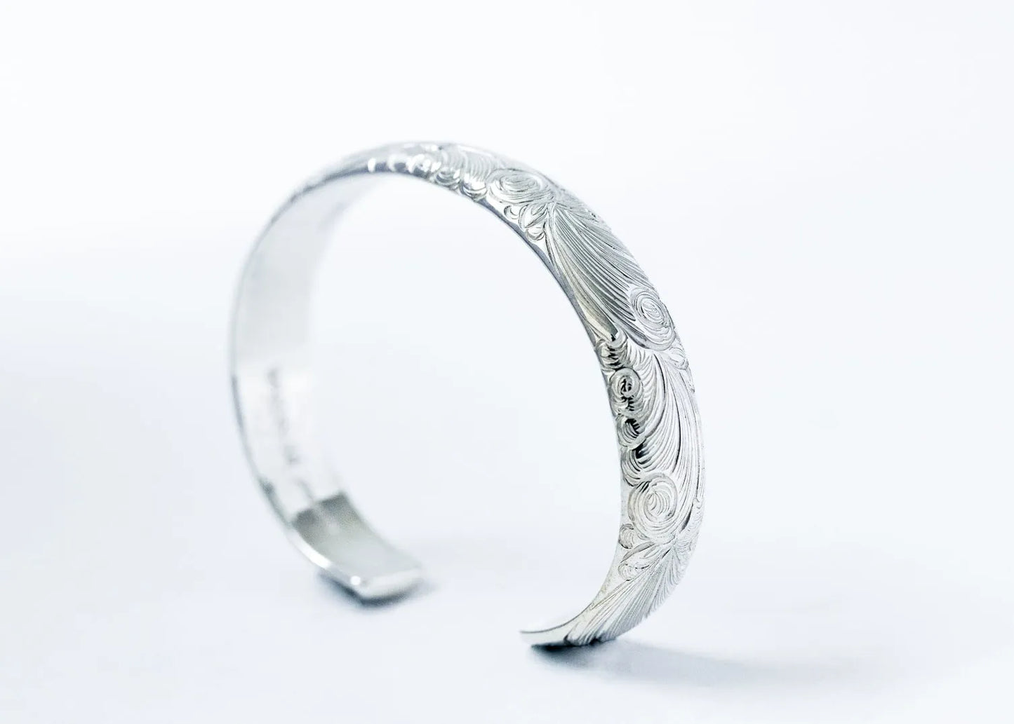 WAKAN SILVER SMITH - Arabesque bangle M - SILVER