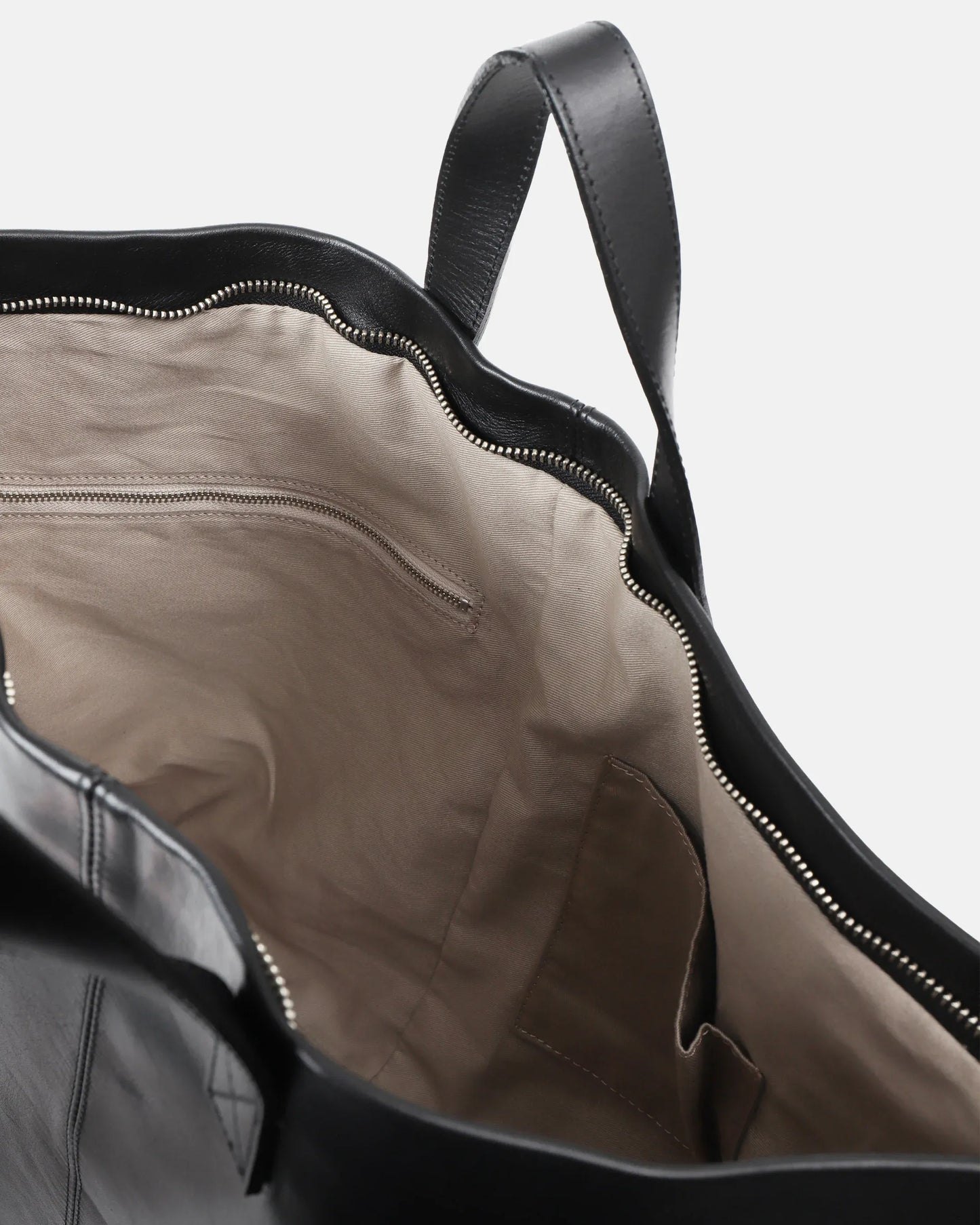 SimplyComplicated - ESSENTIAL LEATHER TOTE BAG - BLACK