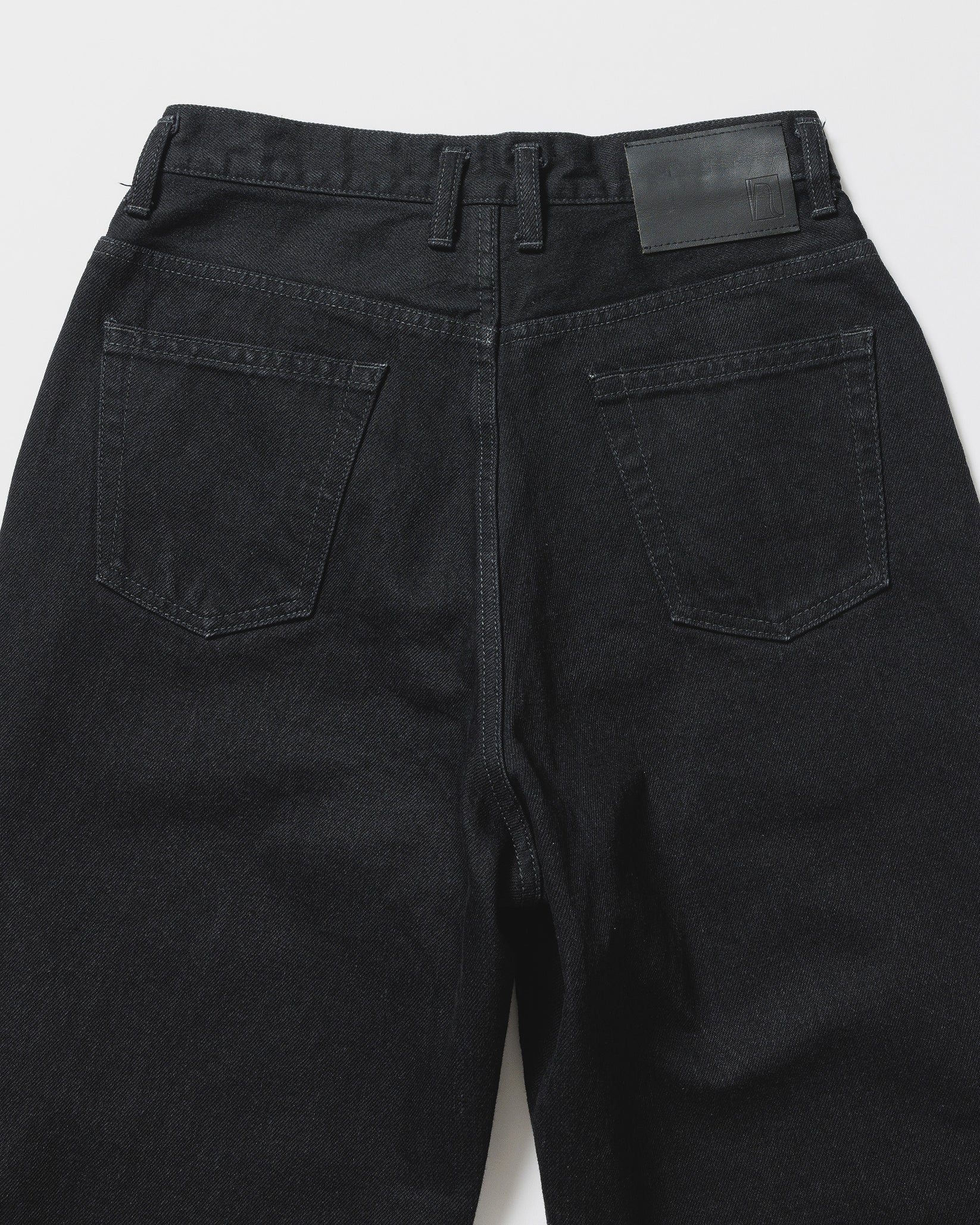 nakedgauge ASHLEY JEANS – un