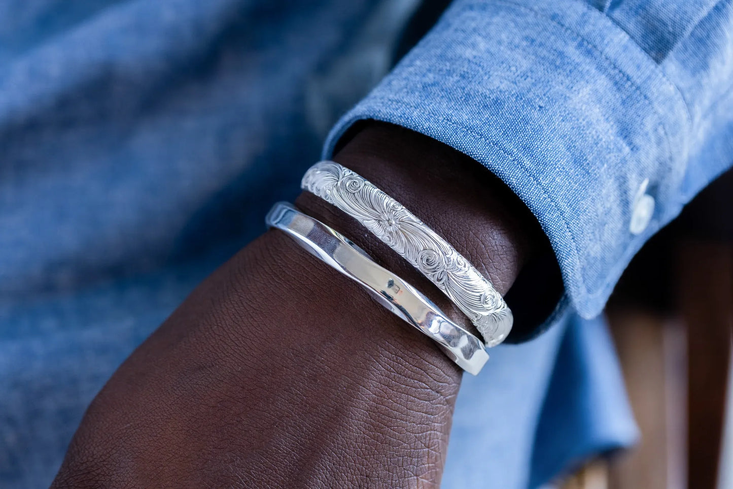 WAKAN SILVER SMITH - Arabesque bangle M - SILVER