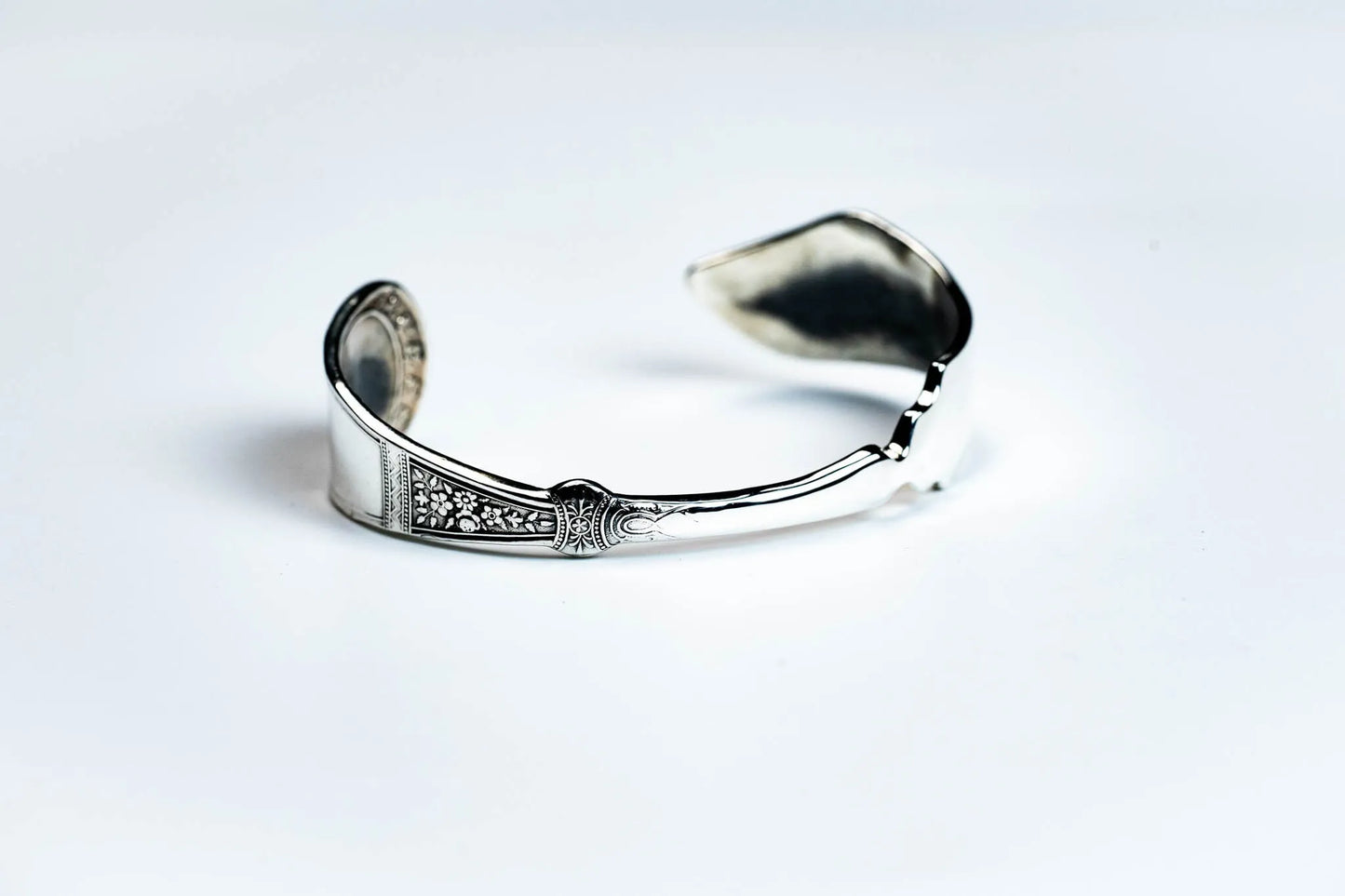WAKAN SILVER SMITH - Cutlery Butter Knife Bangle (燻し仕上げ) - SILVER