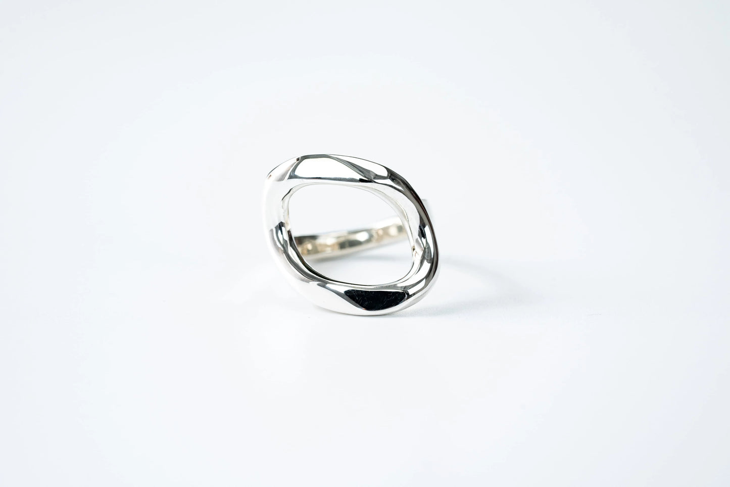 WAKAN SILVER SMITH - See through curve ring M  - SILVER