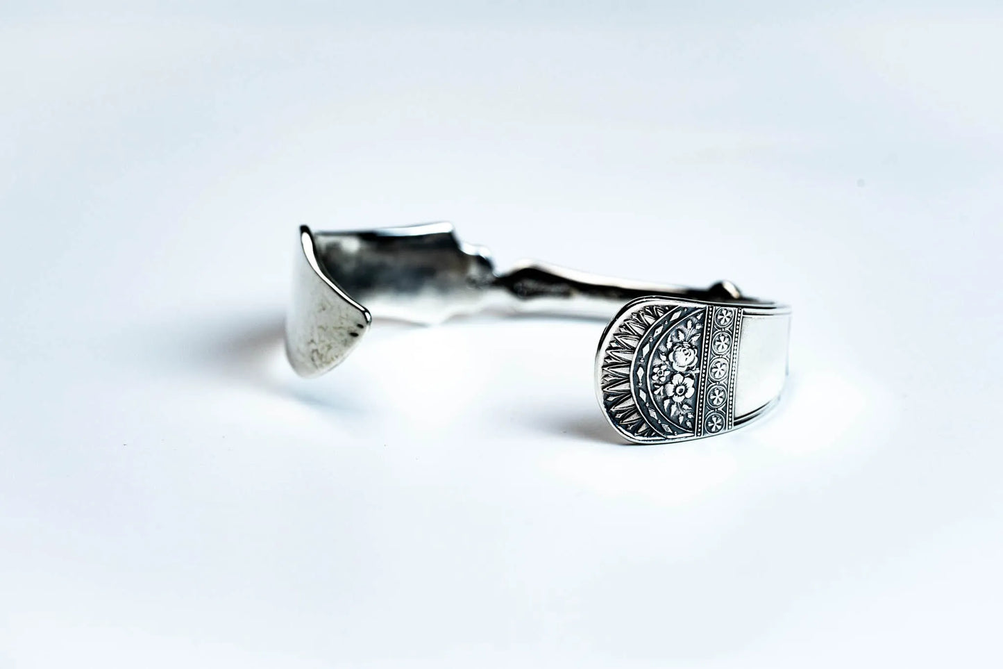 WAKAN SILVER SMITH - Cutlery Butter Knife Bangle (燻し仕上げ) - SILVER