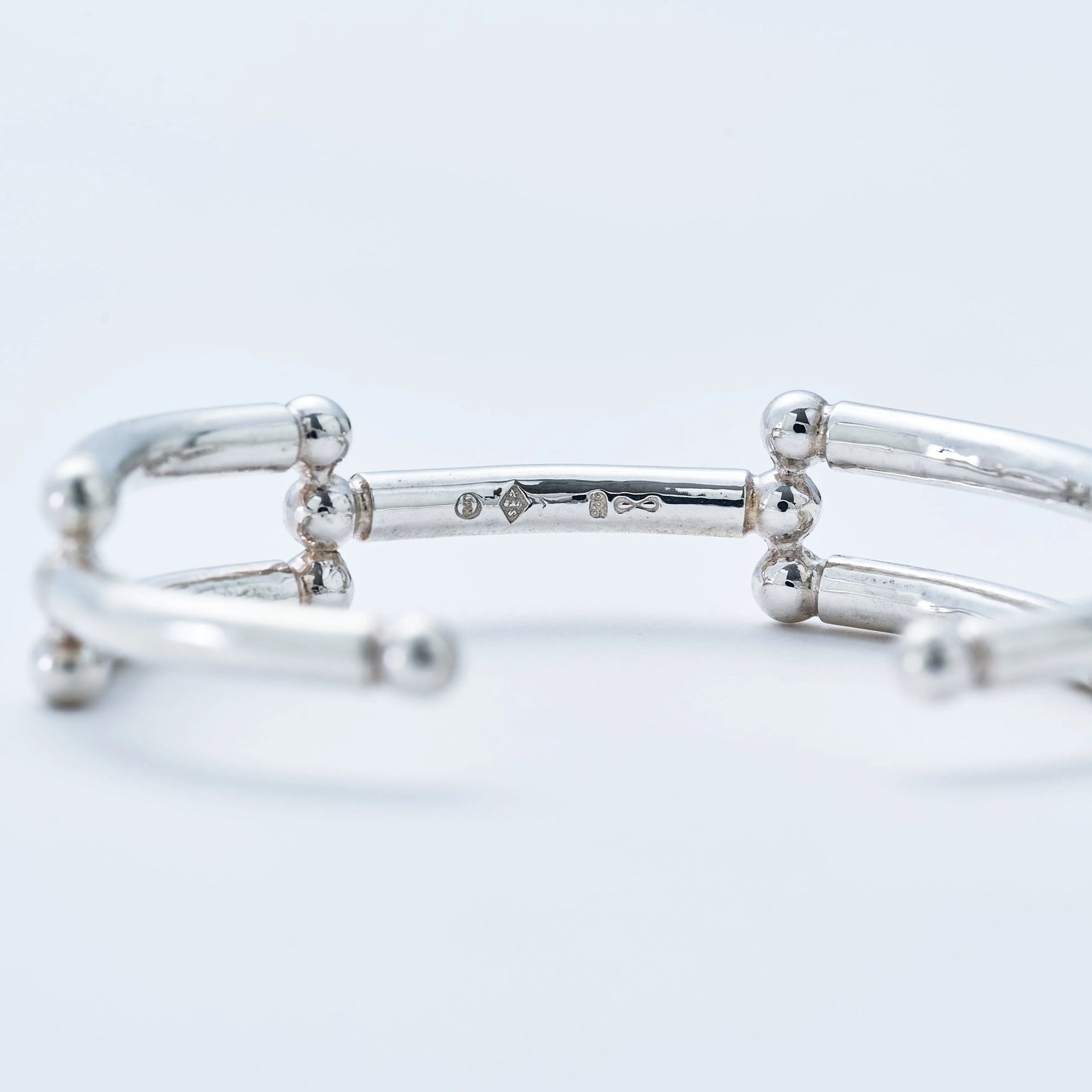 WAKAN SILVER SMITH - Breastplate Bangle - SILVER