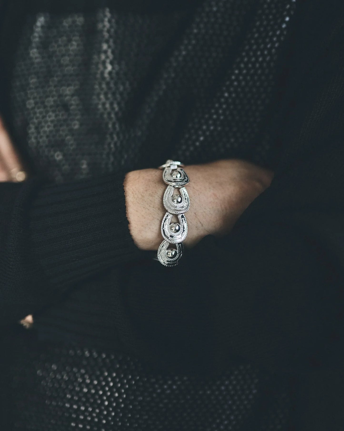 WAKAN SILVER SMITH - Spirit Horseshoe Bracelet (ALL beads) - SILVER