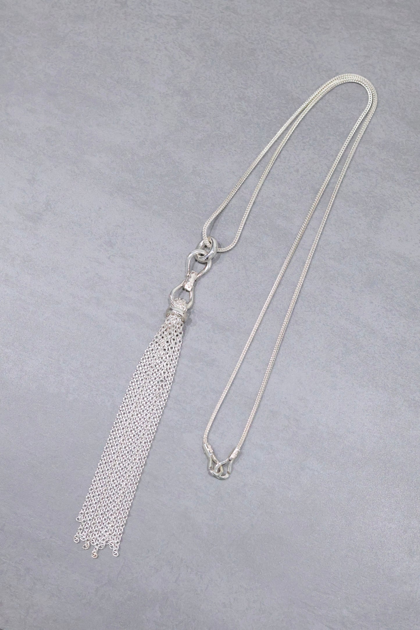 WAKAN SILVER SMITH - Tassel necklace L - SILVER