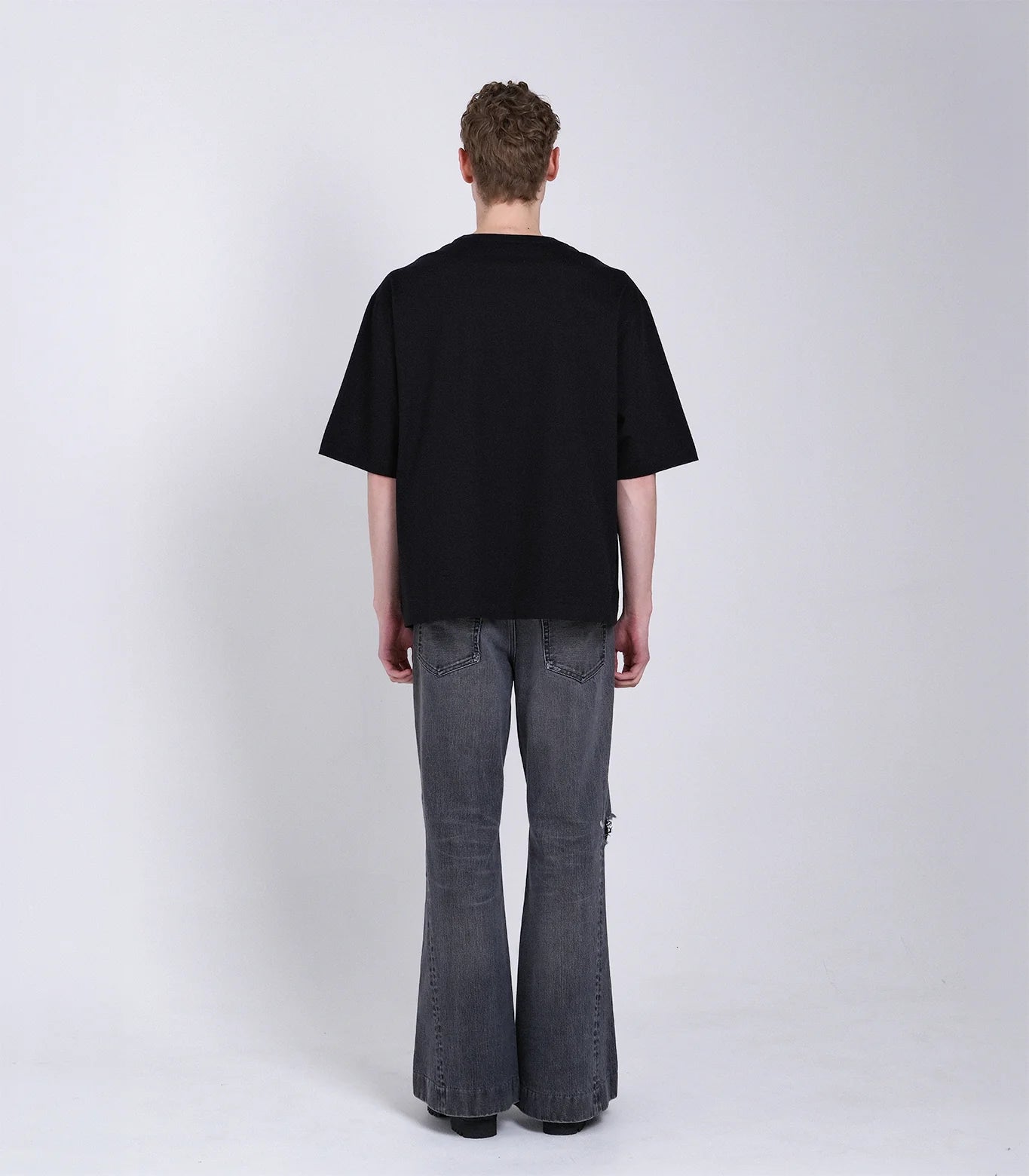 TANAKA - THE BOXY TEE - BLACK(EMBROIDERY)