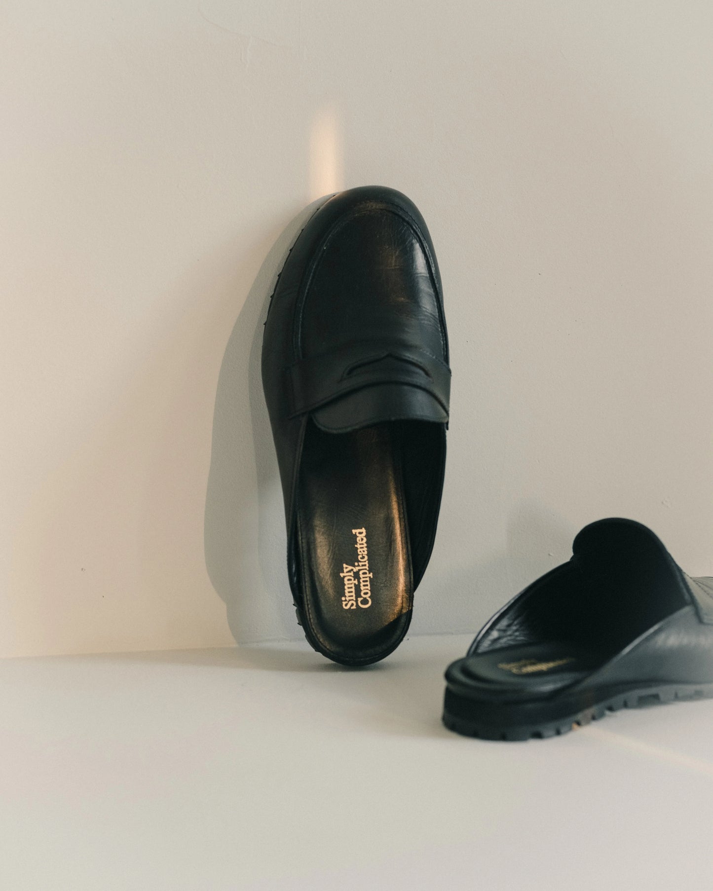SimplyComplicated - LOAFER MULE - BLACK