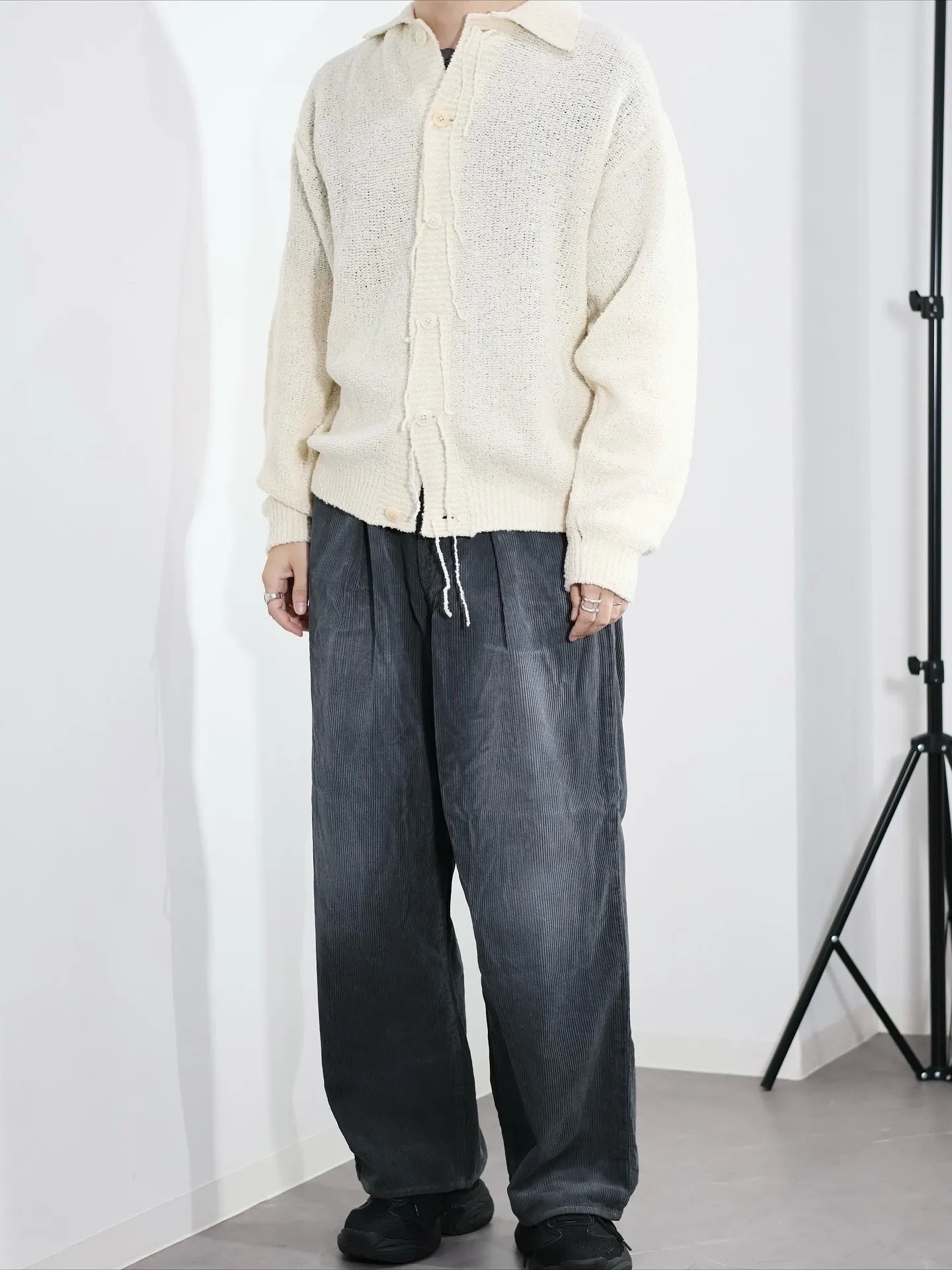 JOHN MASON SMITH / JANE SMITH - 5G REVERSE STICHES POLO COLLAR KNIT CARDIGAN - OFF WHITE