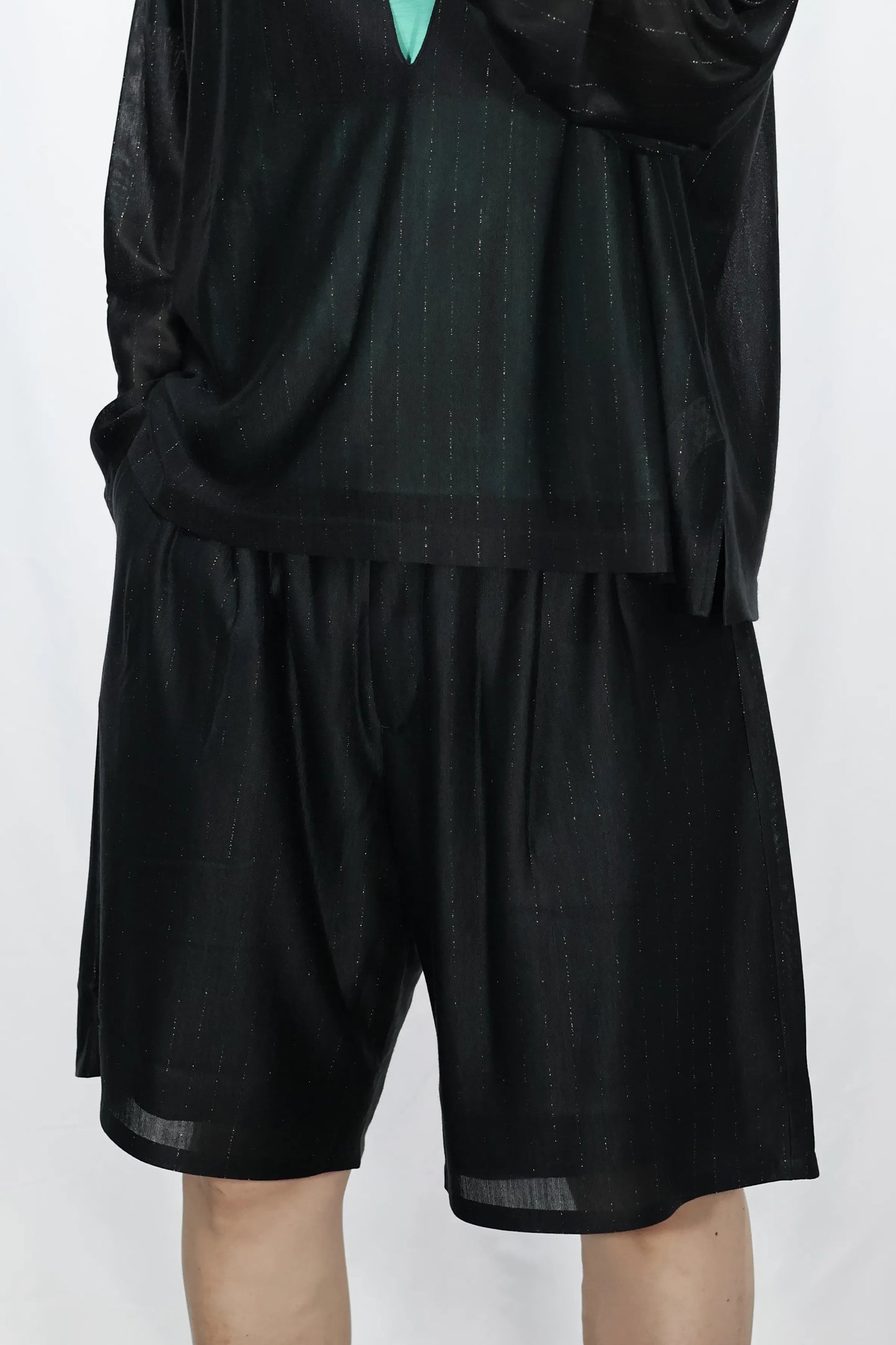 KANEMASA PHIL. - 28G Silk Ramie Glittery Stripe Tuck Easy Shorts - BLACK