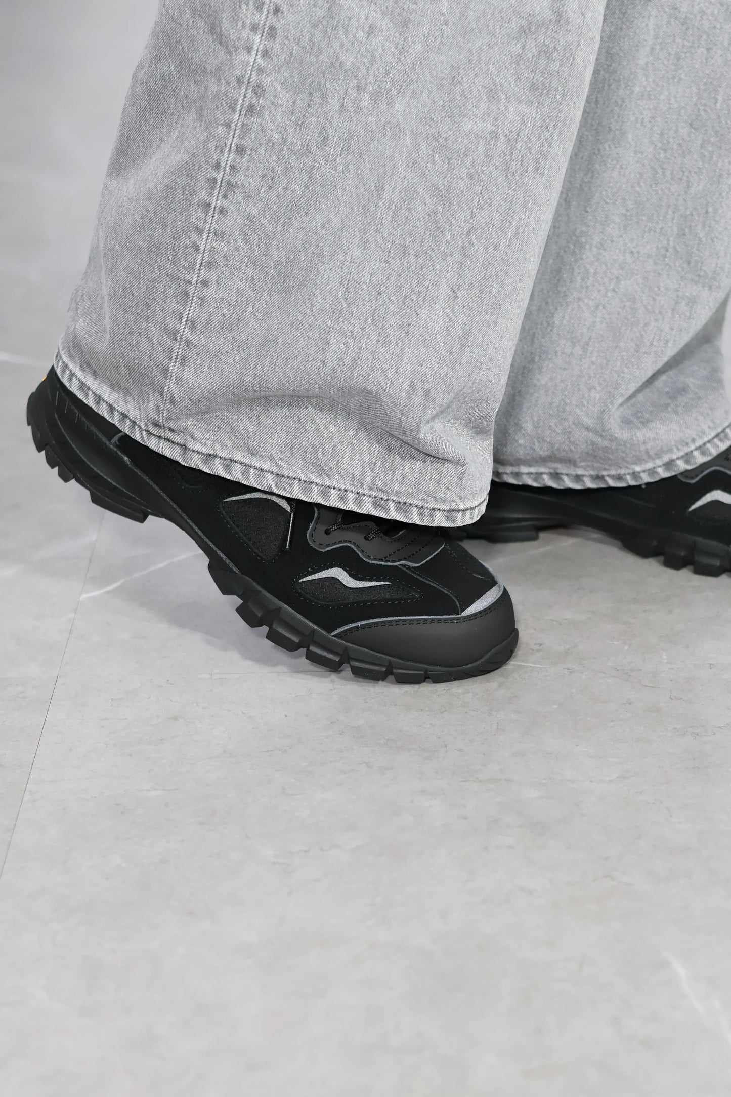 suncore - SA trainer DPX - BLACK