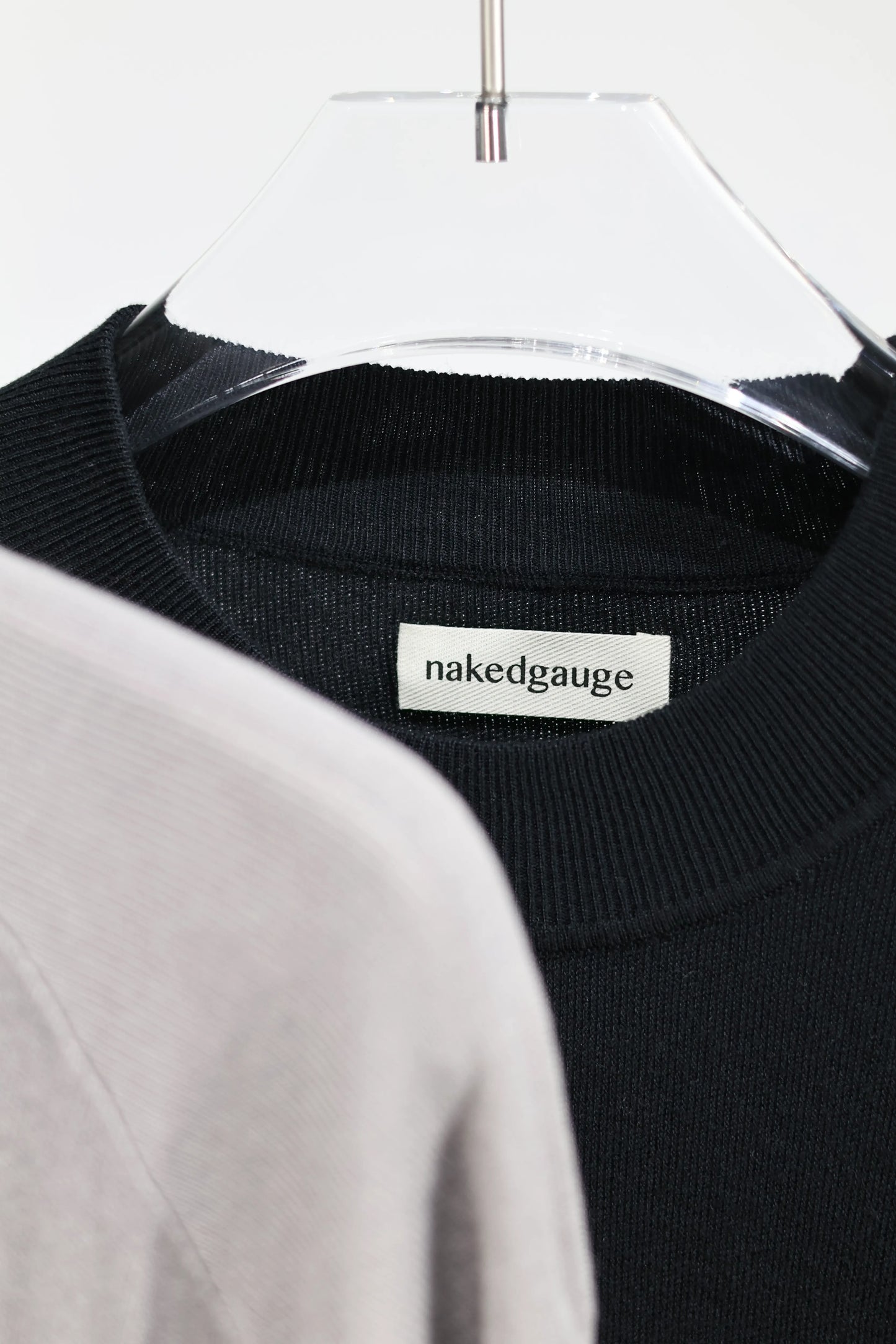 nakedgauge - RAGLAN CREW NECK SS - BLACK
