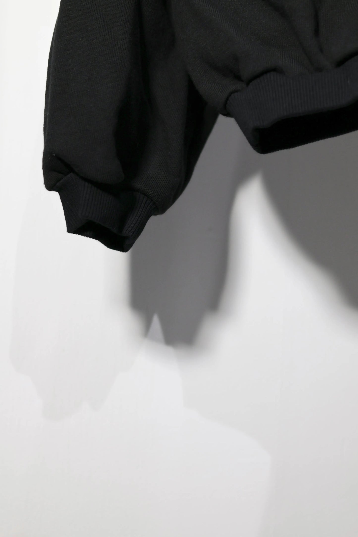 TANAKA - THE SWEATSHIRT - BLACK