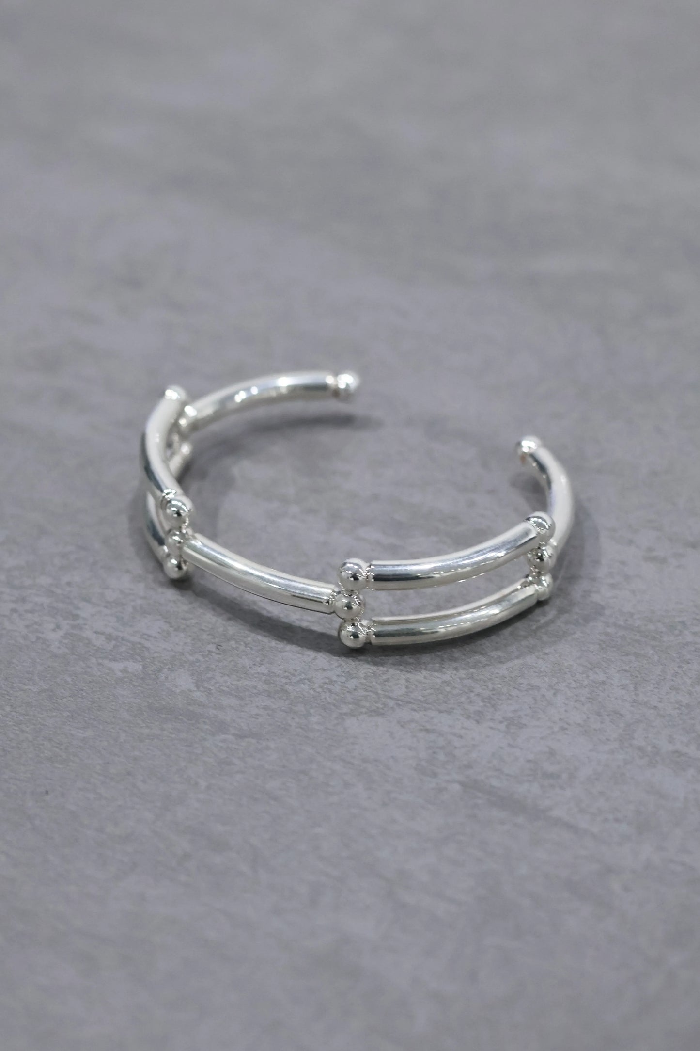 WAKAN SILVER SMITH - Breastplate Bangle - SILVER