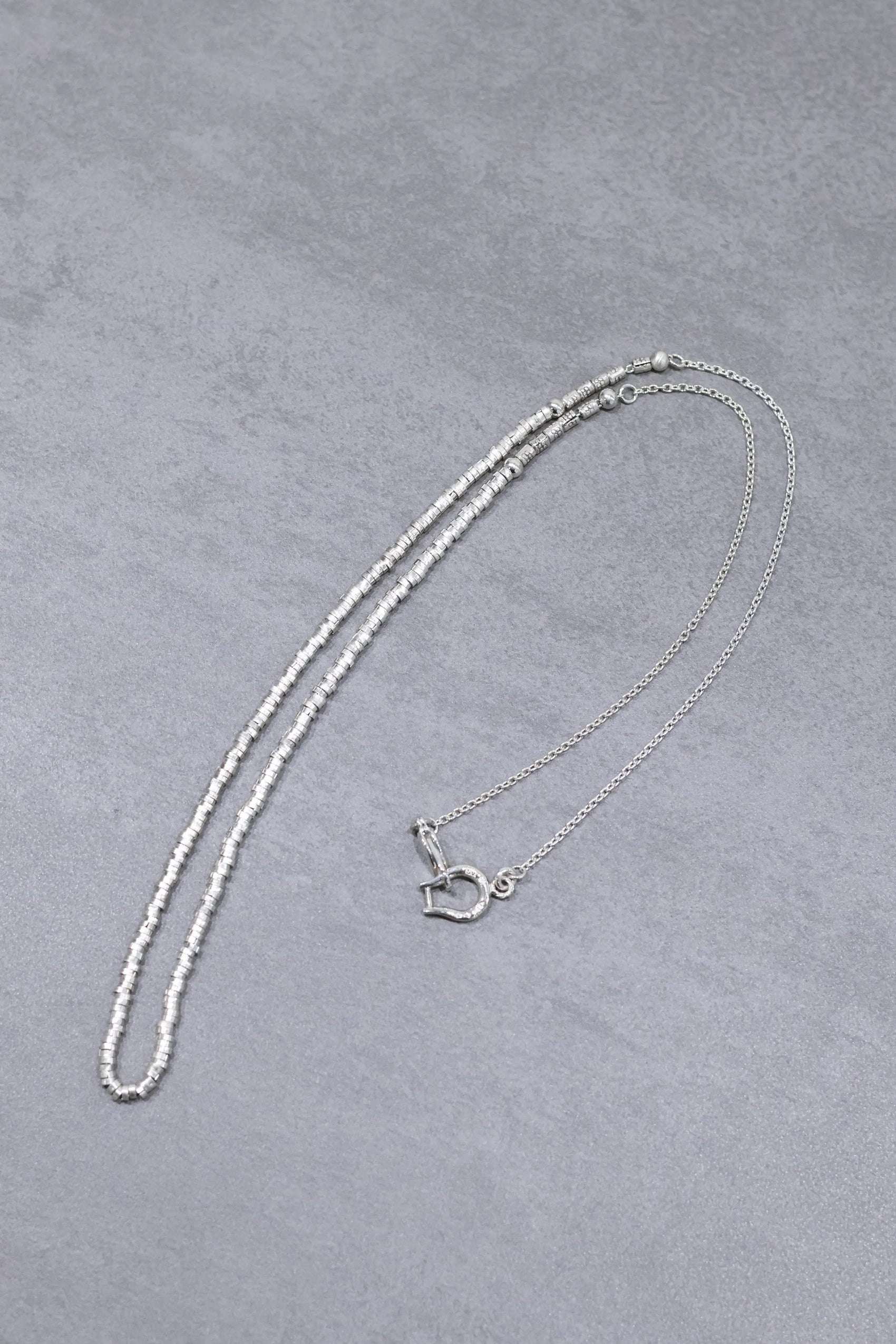 WAKAN SILVER SMITH - Horse shoe handmade beads necklace - SILVER