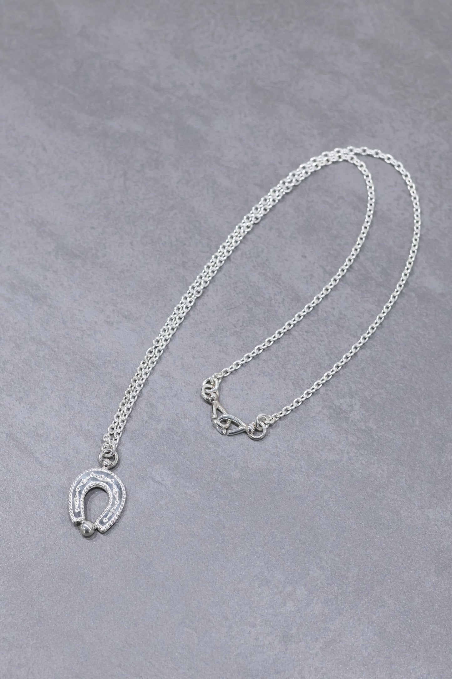 WAKAN SILVER SMITH - Spirit Horseshoe necklace (single) - SILVER