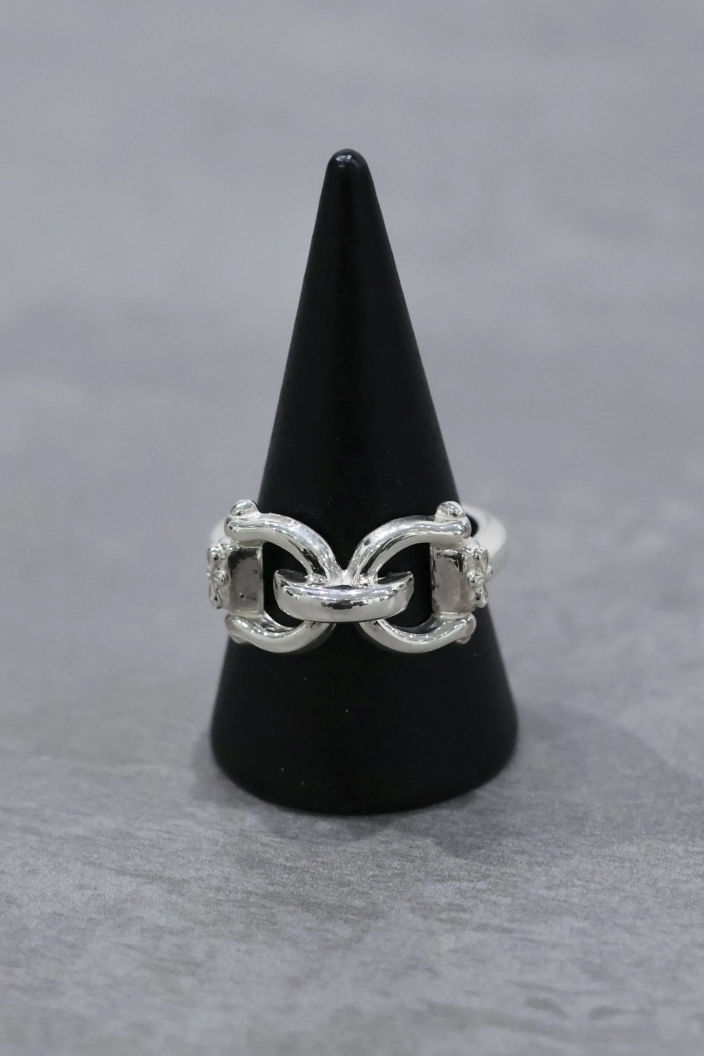 WAKAN SILVER SMITH - Horse bit ring - SILVER