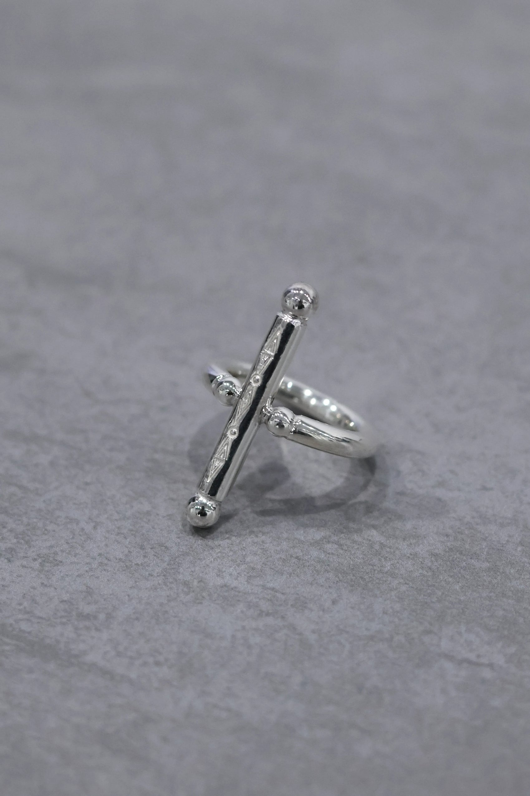 WAKAN SILVER SMITH - Breastplate Ring (Cross) - SILVER