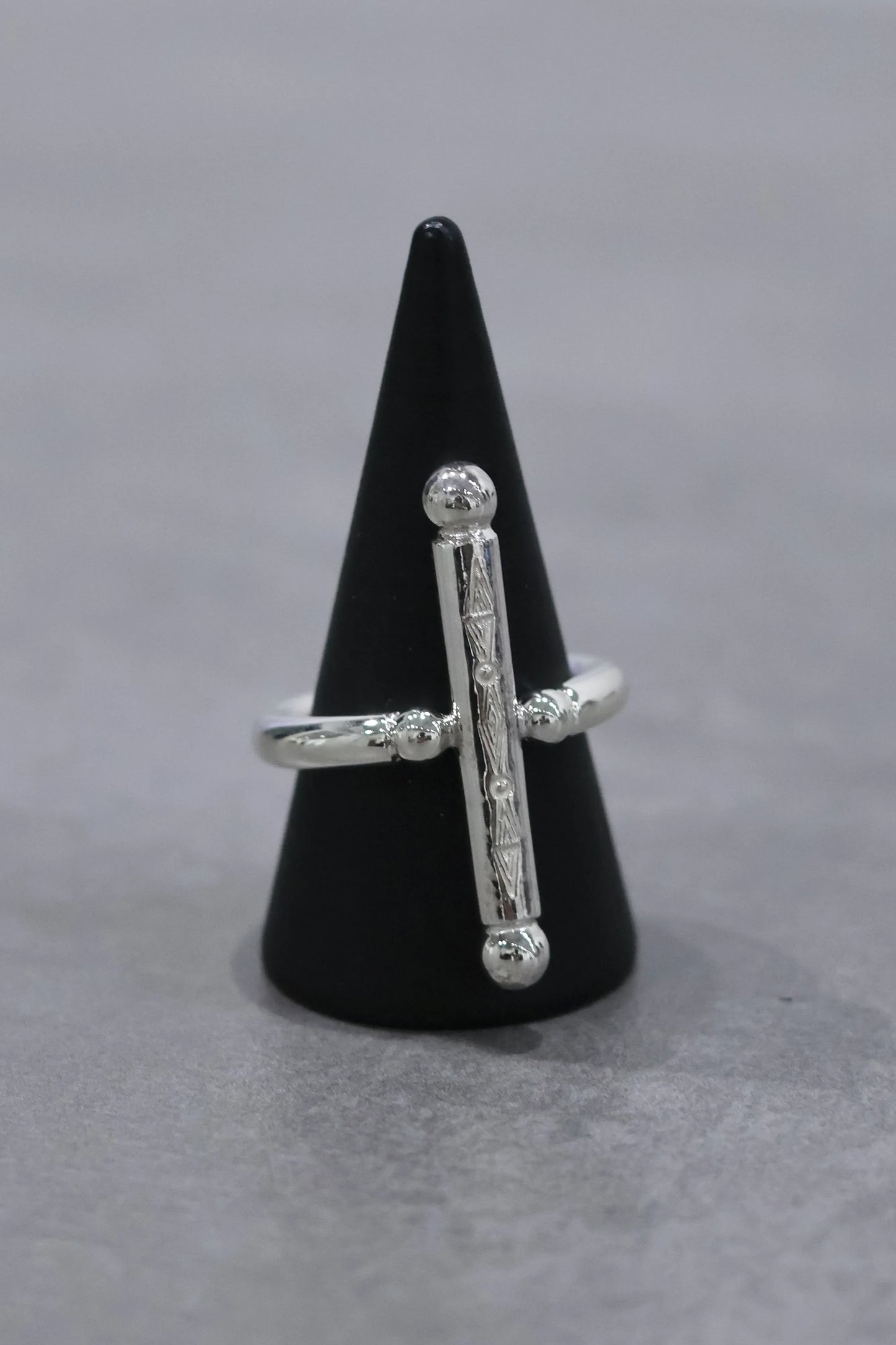 WAKAN SILVER SMITH - Breastplate Ring (Cross) - SILVER