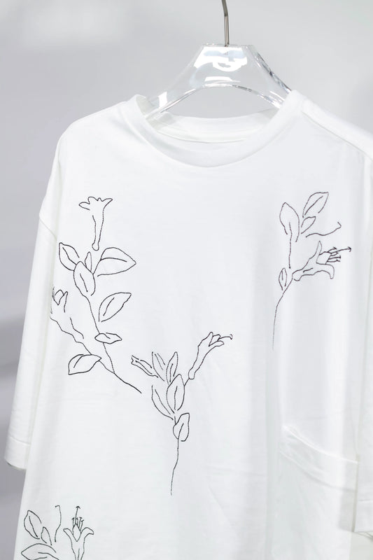 TANAKA - BOXY TEE - WHITE(EMBROIDERY)