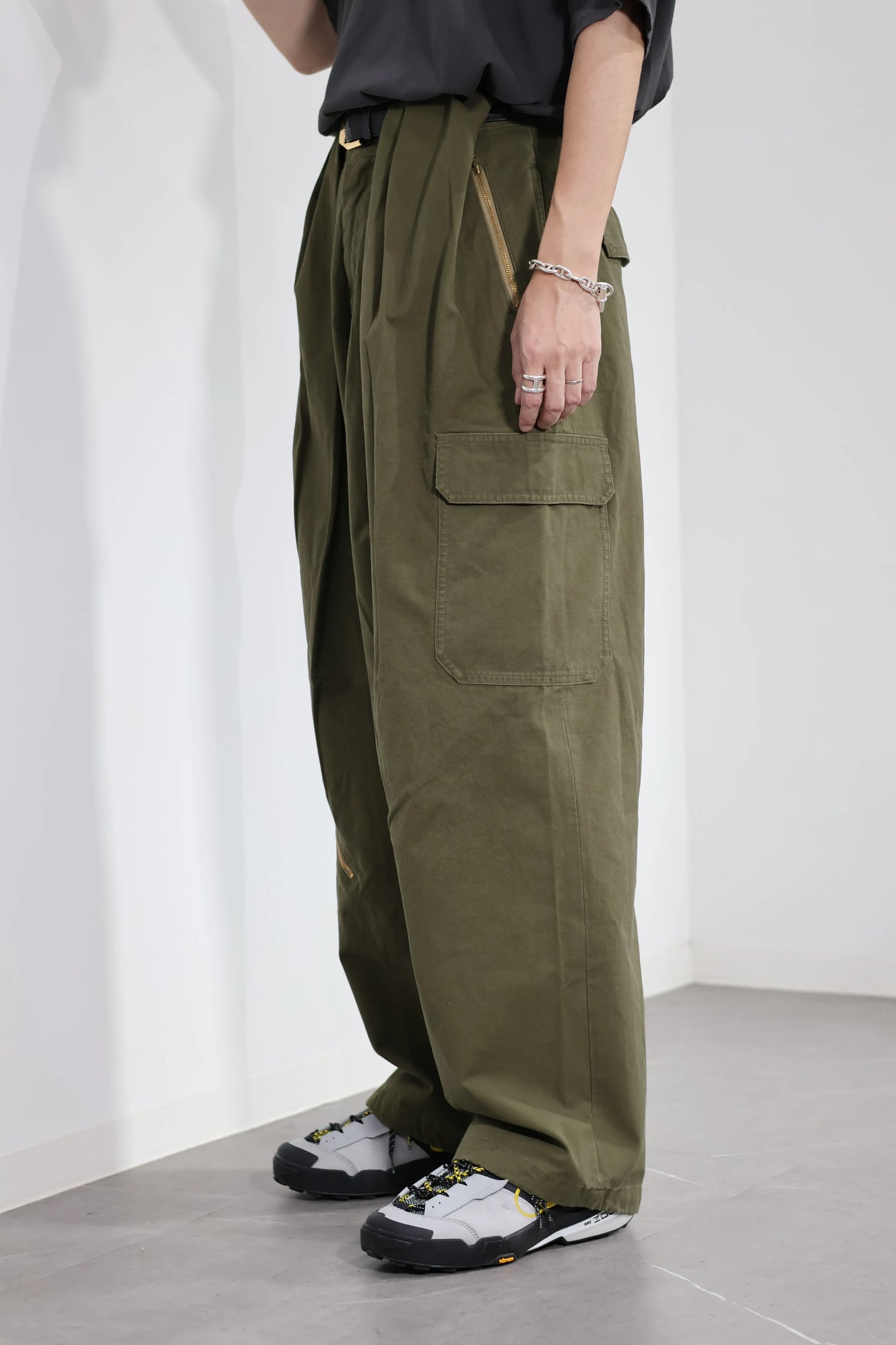 INSCRIRE - DUCK CARGO PANTS - KHAKI