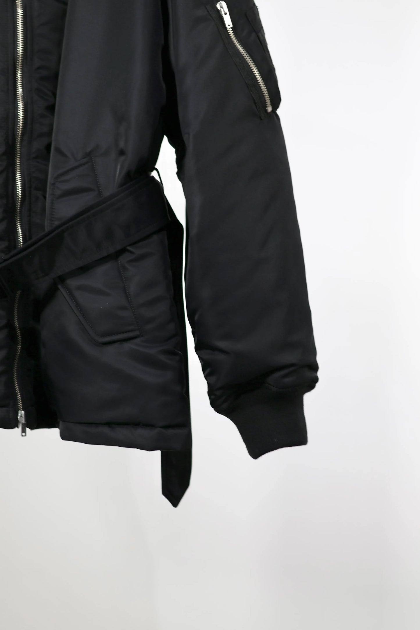 INSCRIRE - MA-1 Half - BLACK