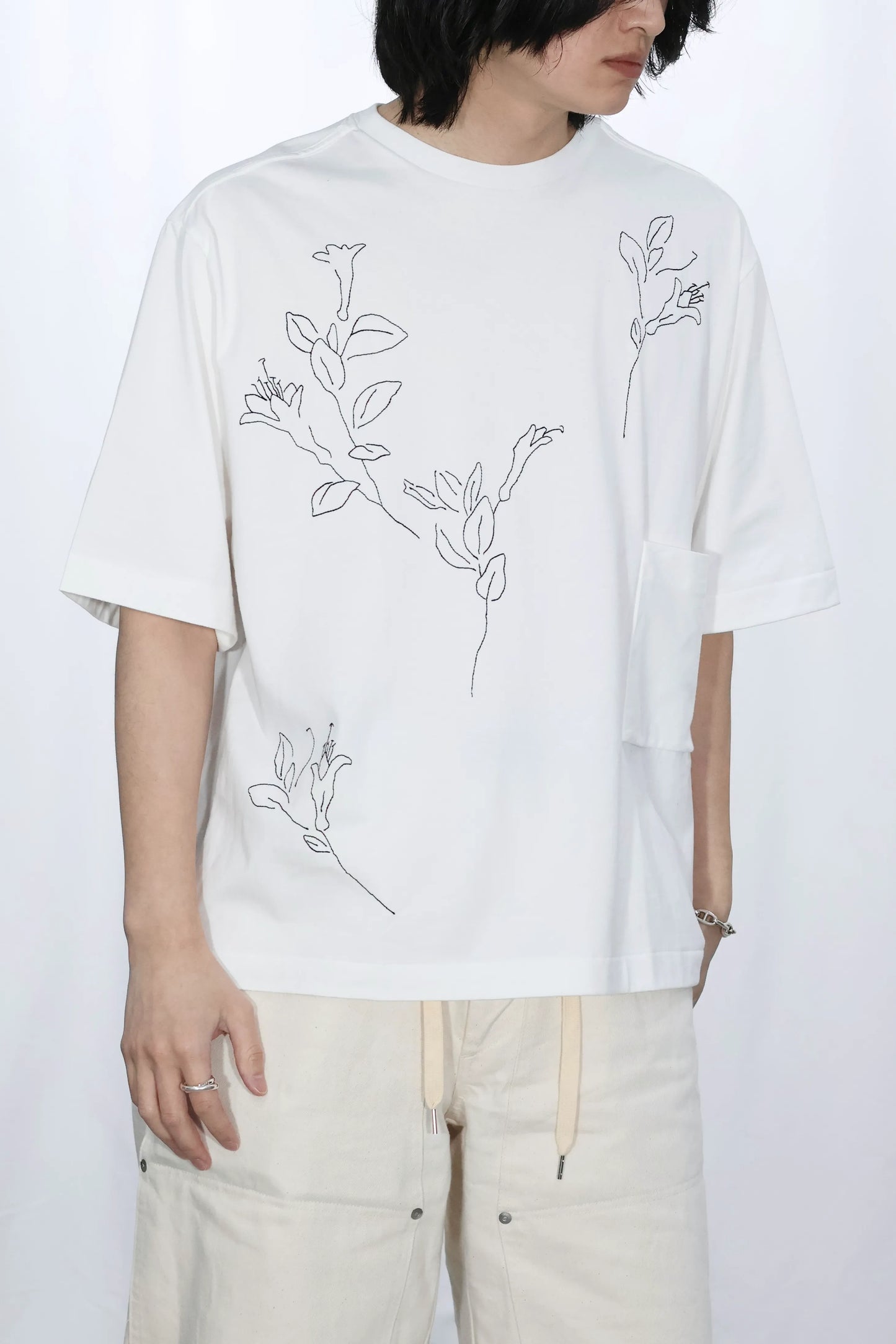 TANAKA - THE BOXY TEE - WHITE(EMBROIDERY)