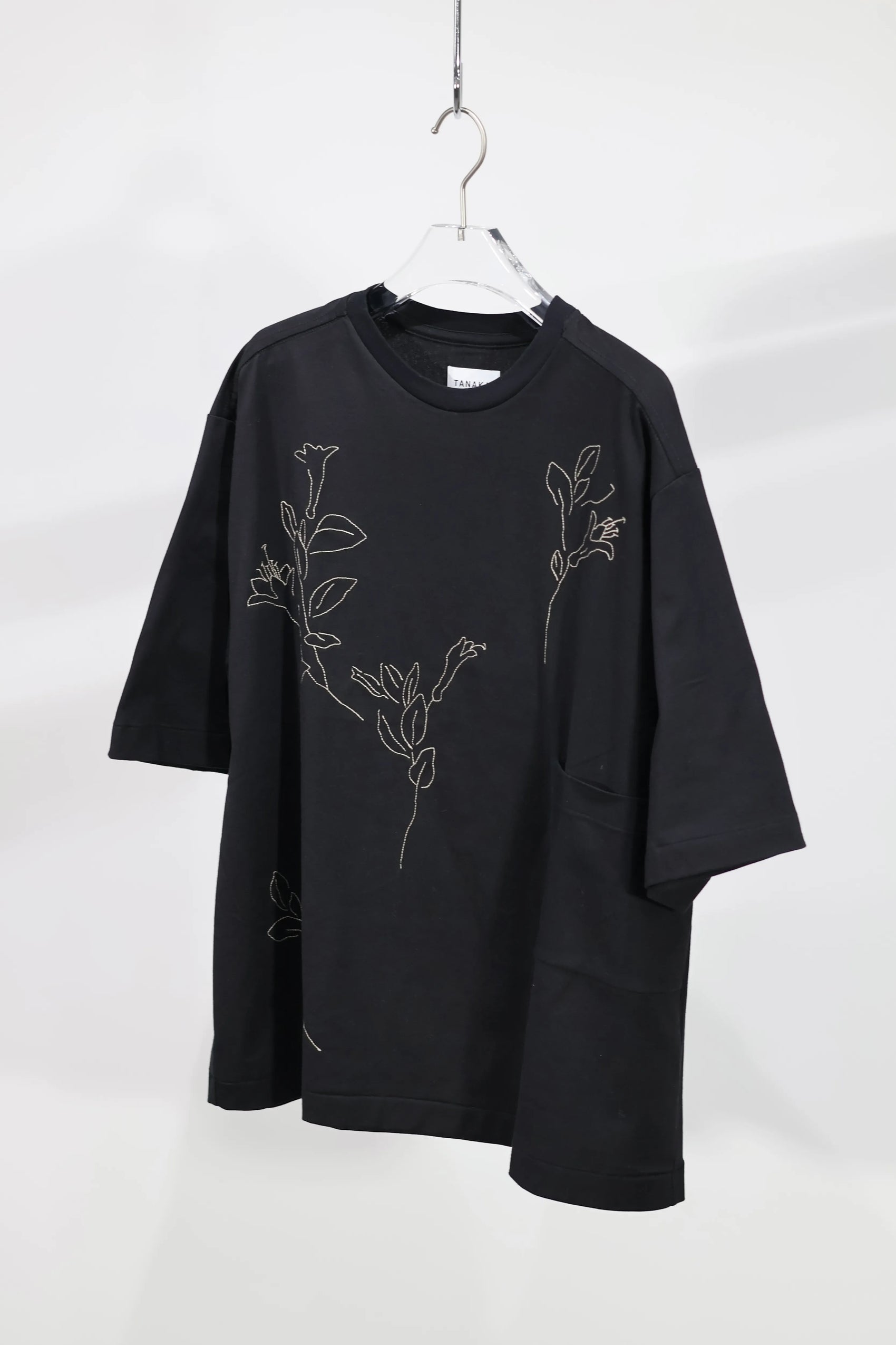 TANAKA - BOXY TEE - BLACK(EMBROIDERY)