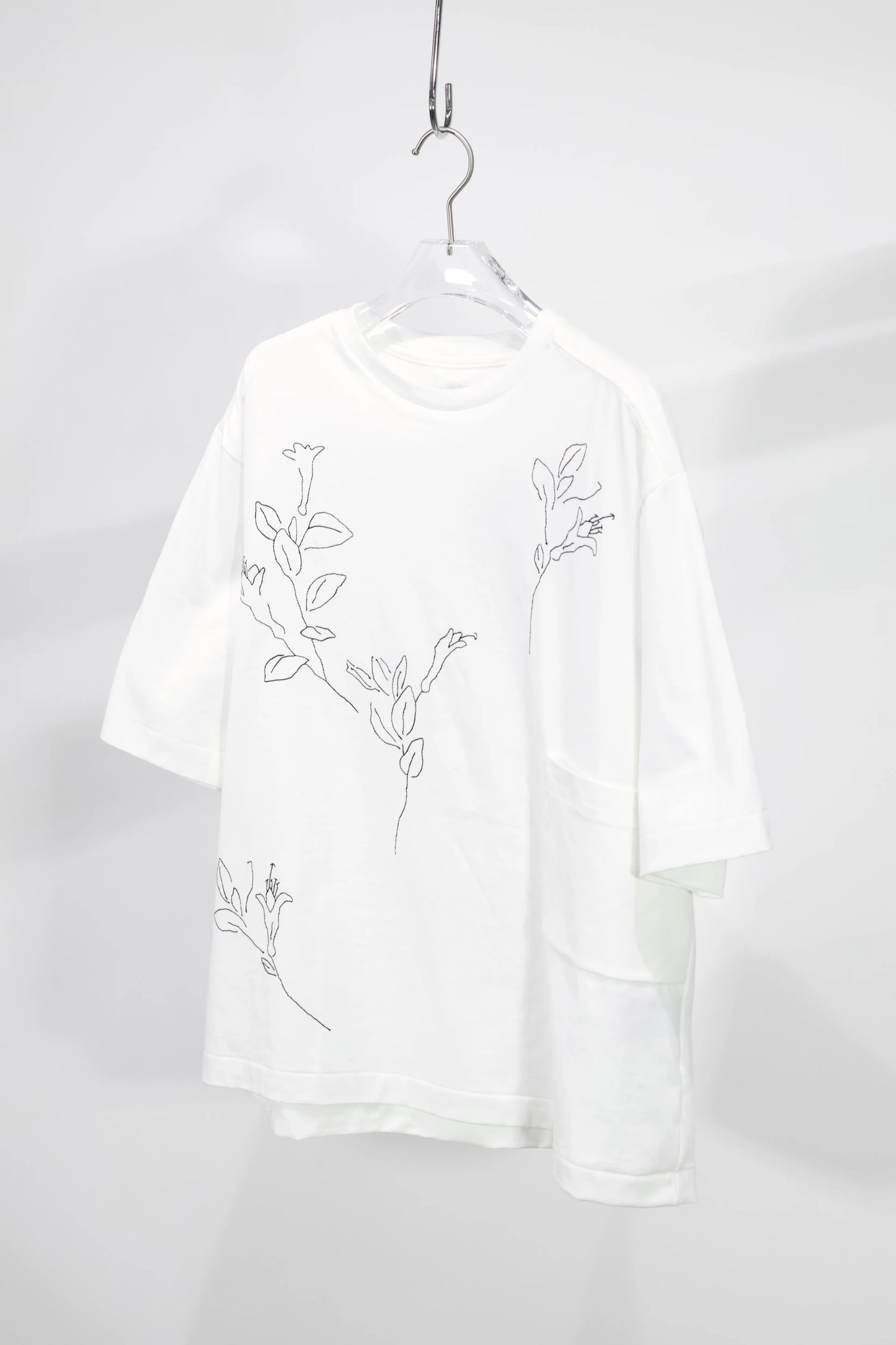 TANAKA - THE BOXY TEE - WHITE(EMBROIDERY)
