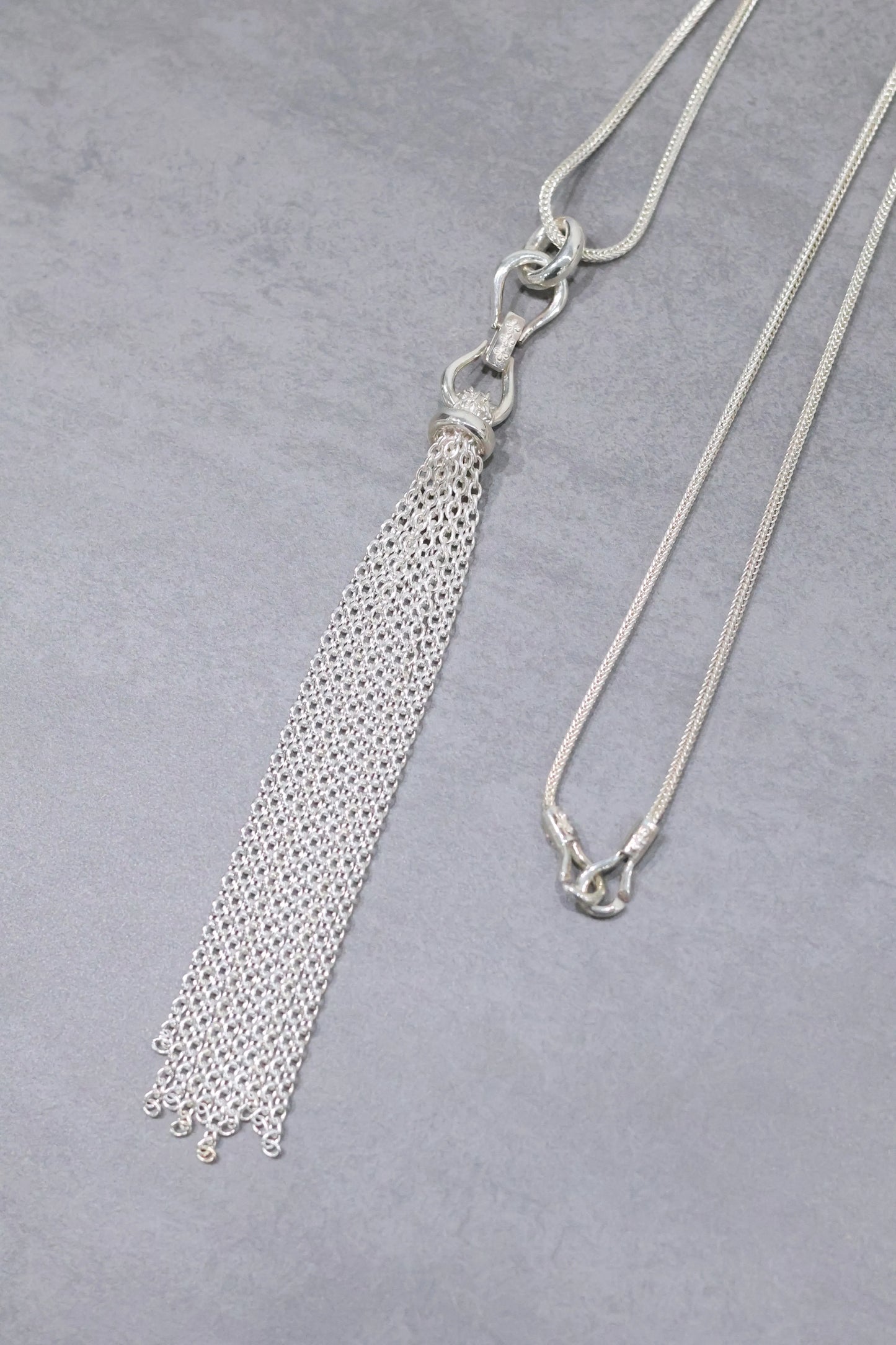 WAKAN SILVER SMITH - Tassel necklace L - SILVER