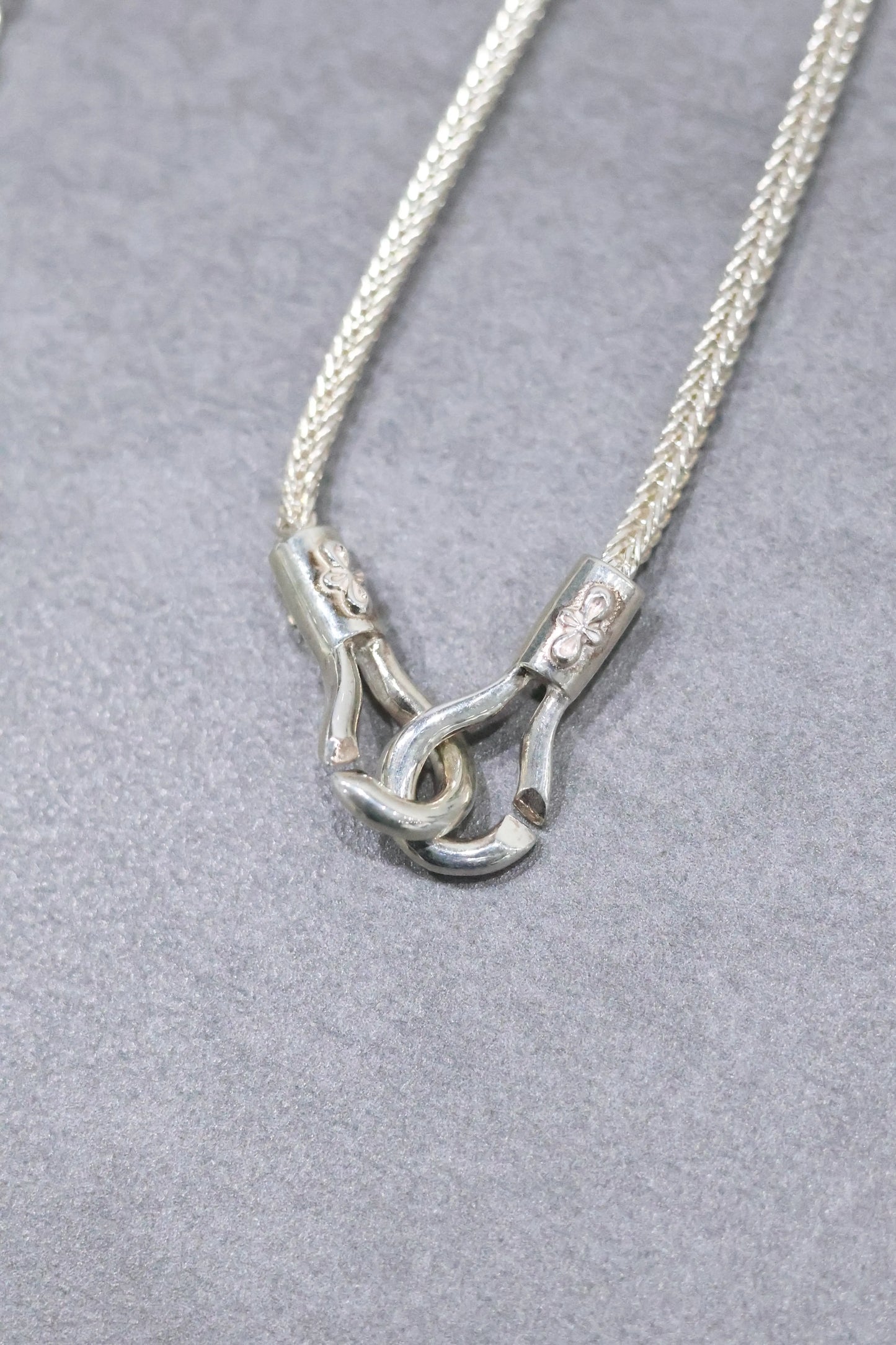 WAKAN SILVER SMITH - Tassel necklace L - SILVER