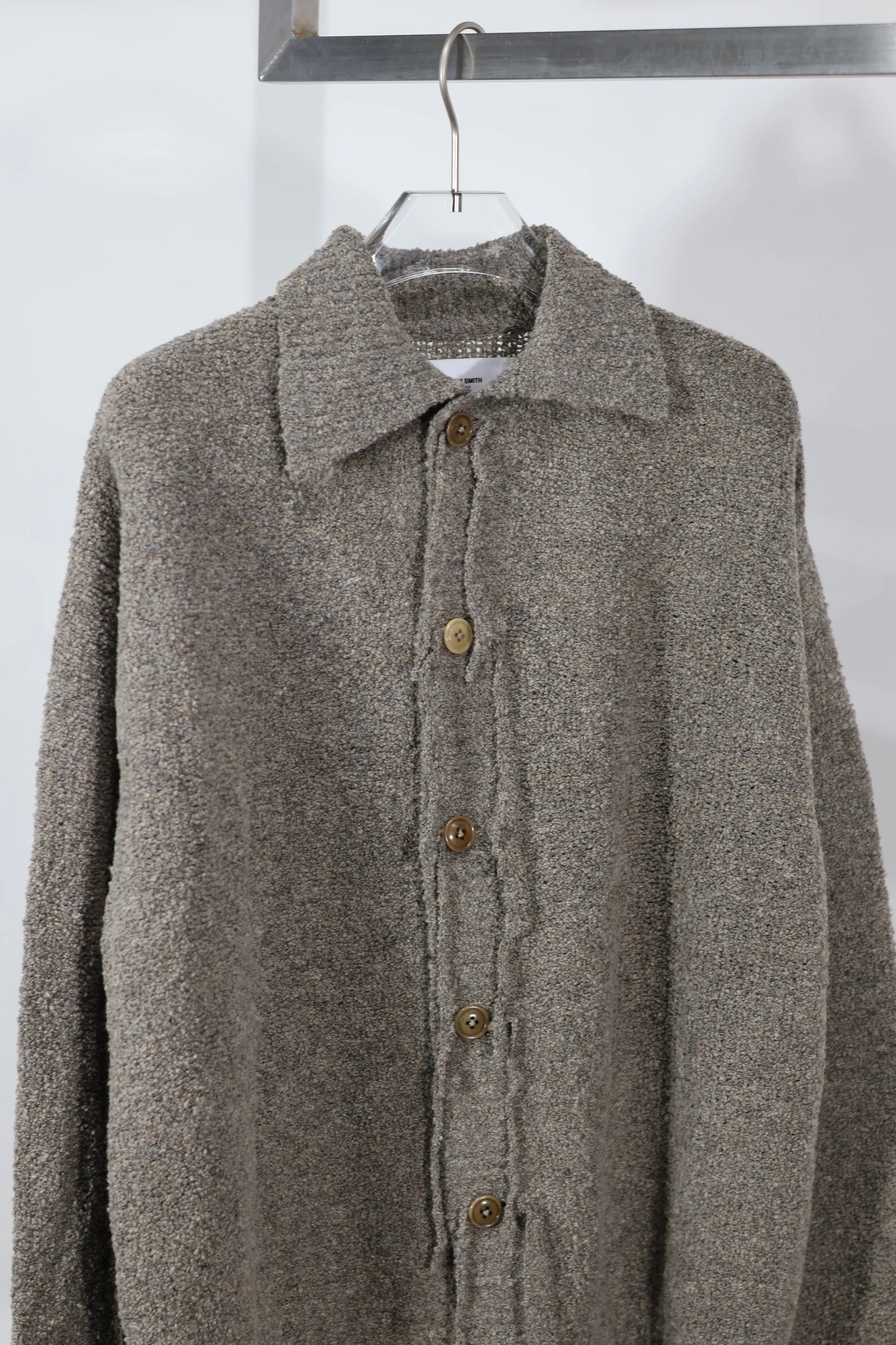 JOHN MASON SMITH / JANE SMITH - 5G REVERSE STICHES POLO COLLAR KNIT CARDIGAN - GRAY BEIGE