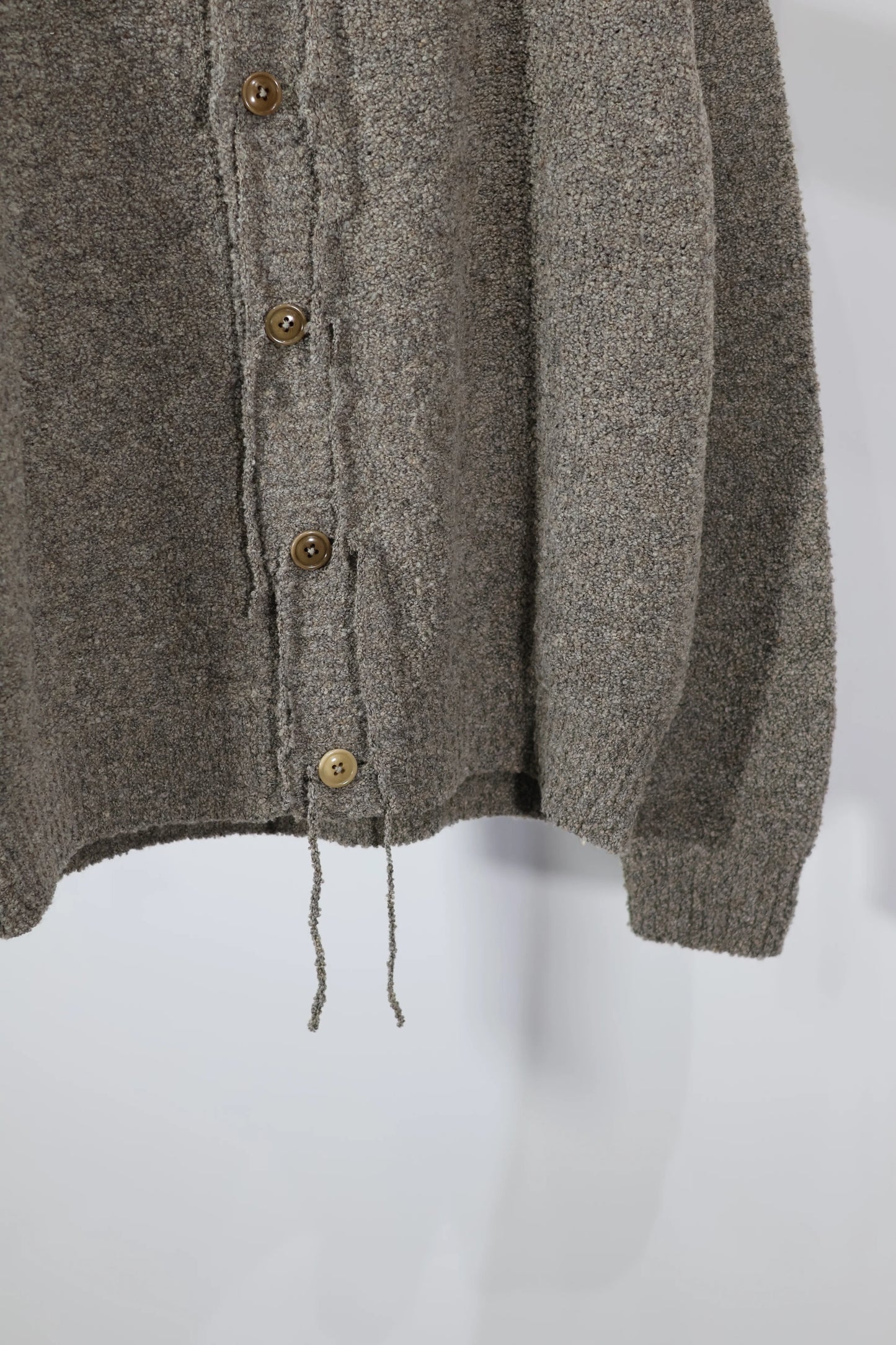 JOHN MASON SMITH / JANE SMITH - 5G REVERSE STICHES POLO COLLAR KNIT CARDIGAN - GRAY BEIGE