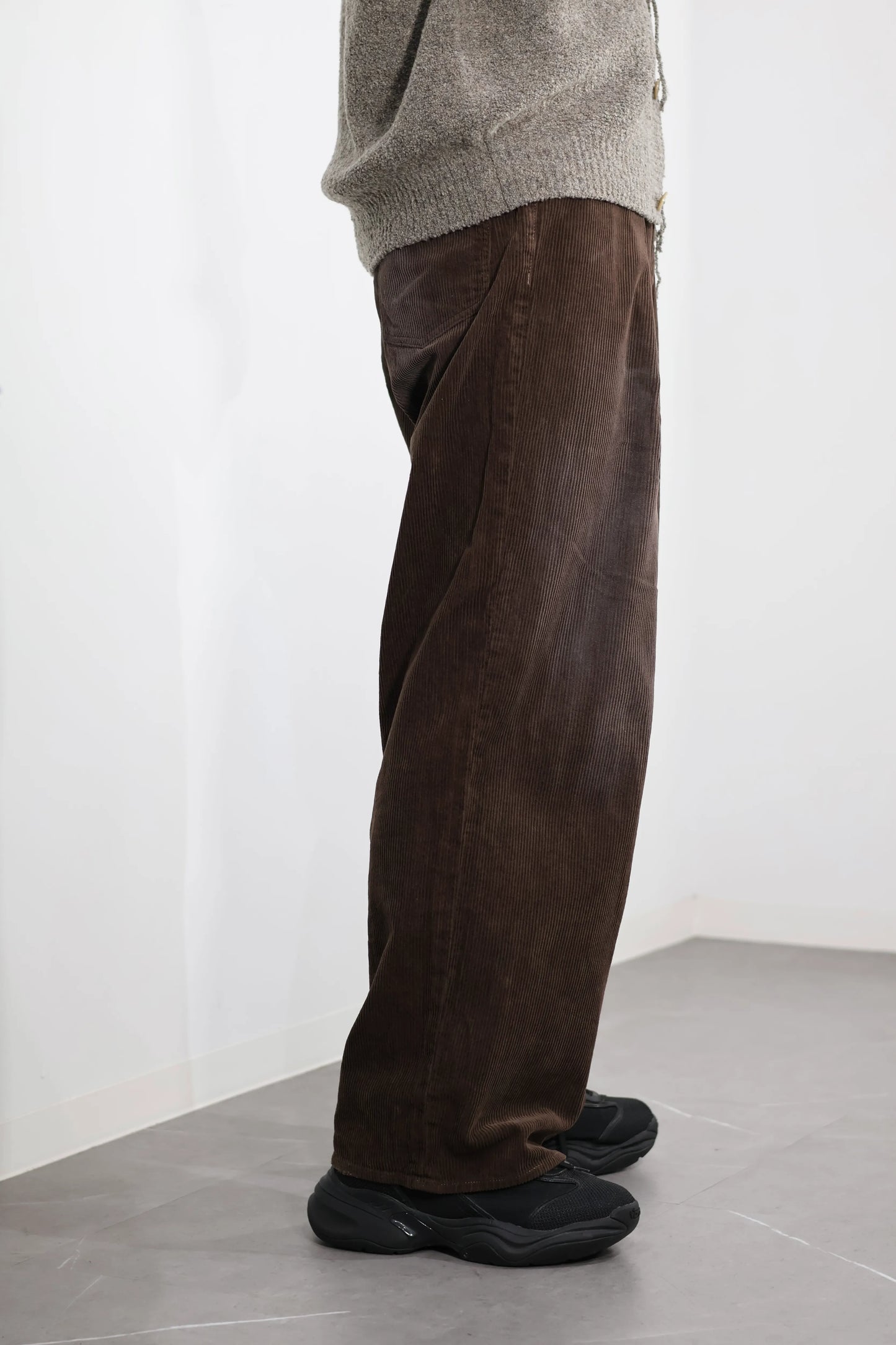 JOHN MASON SMITH / JANE SMITH - 8W COTTON CORDUROY TUCK 5 POCKET PANTS - BROWN