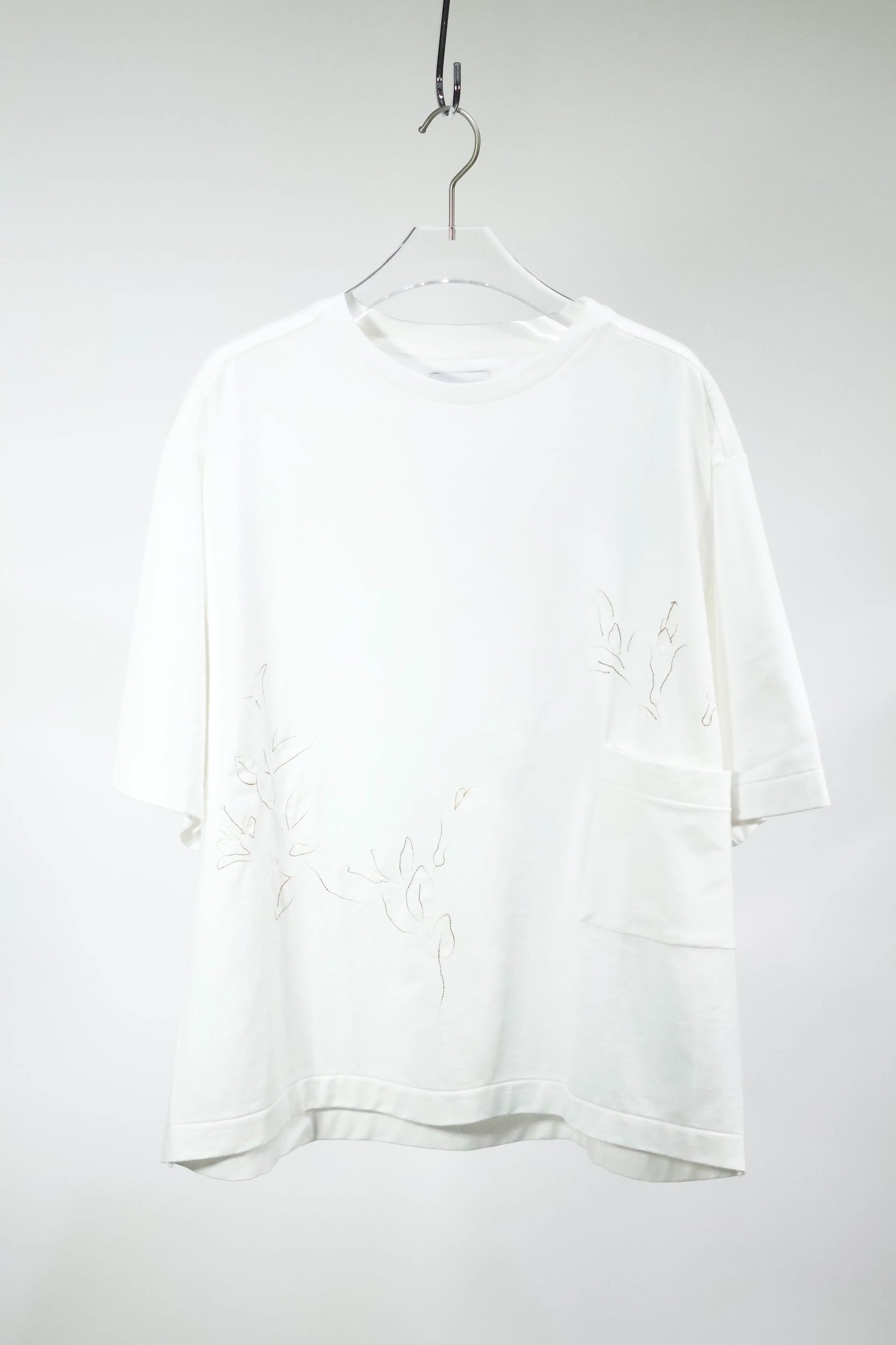 TANAKA - THE BOXY TEE - WHITE(EMBROIDERY-N)