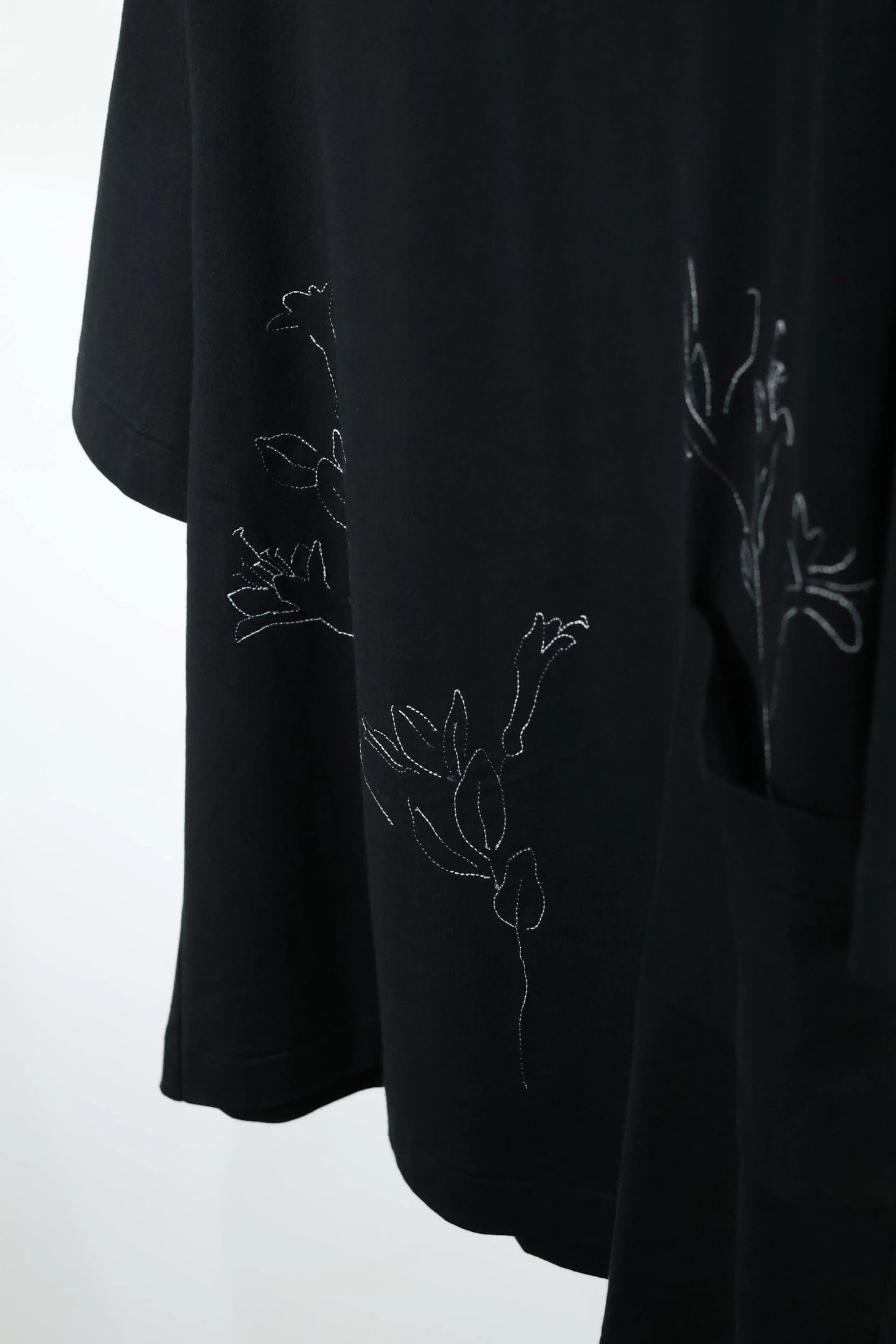TANAKA - THE BOXY TEE - BLACK(EMBROIDERY-M)