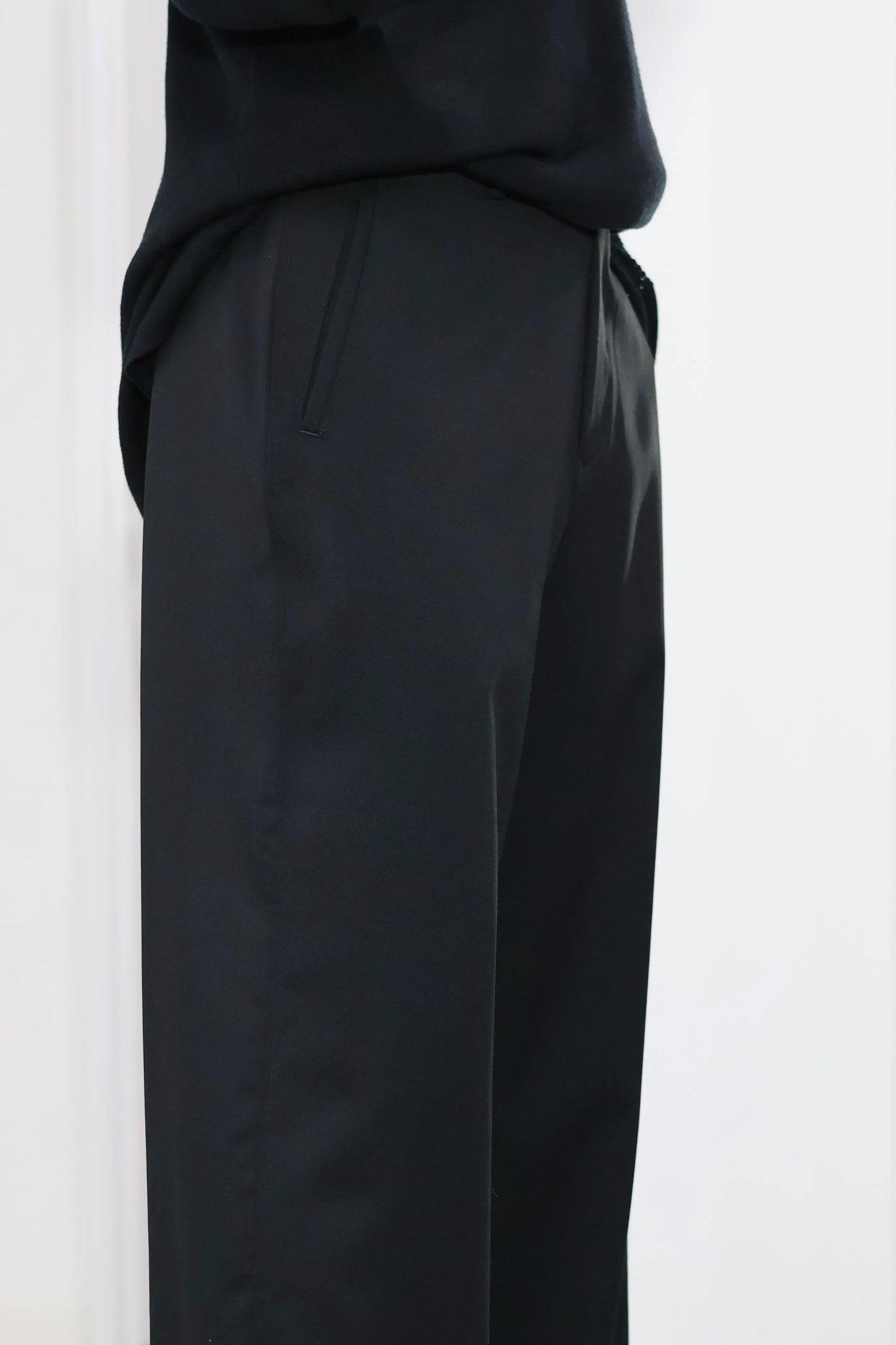 nakedgauge - WOOL GABARDINE ASHLEY SLACKS - BLACK