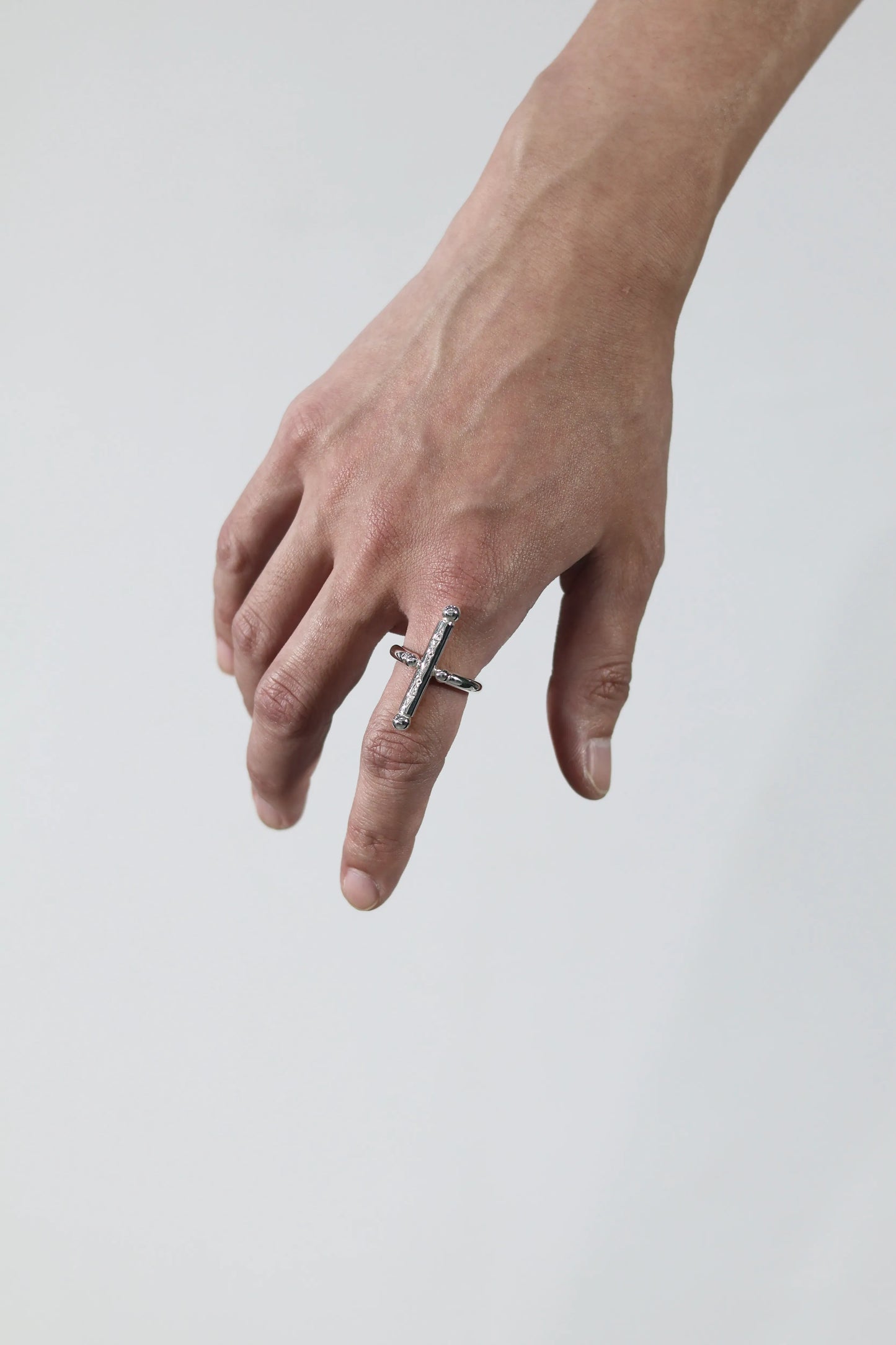 WAKAN SILVER SMITH - Breastplate Ring (Cross) - R-102