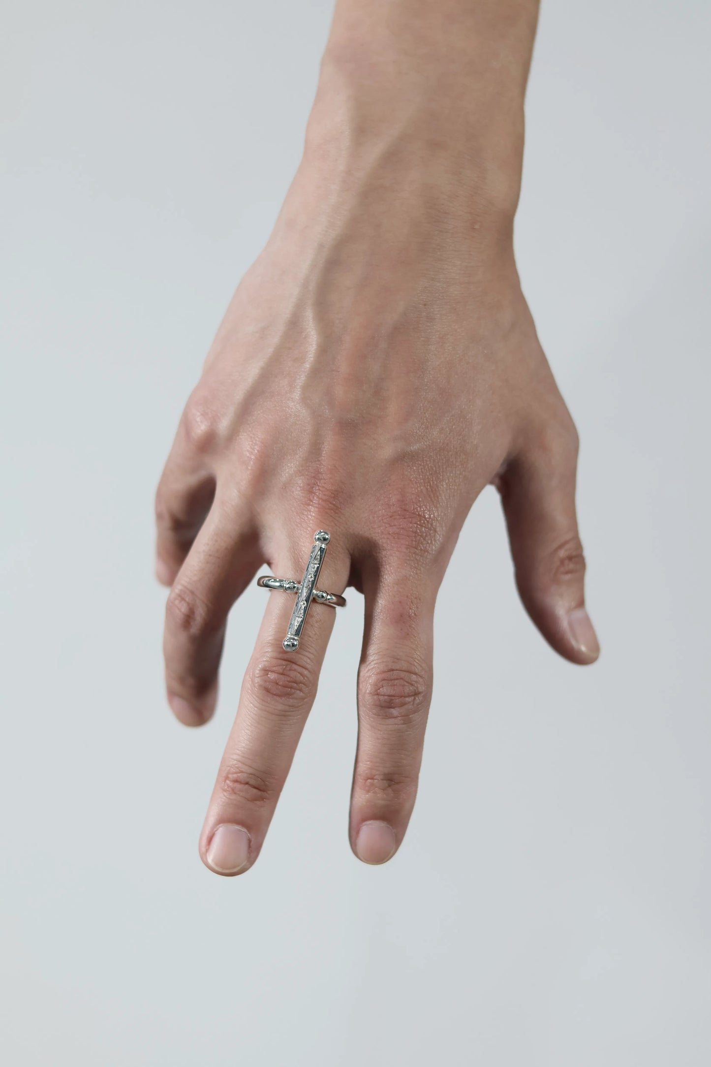 WAKAN SILVER SMITH - Breastplate Ring (Cross) - R-102