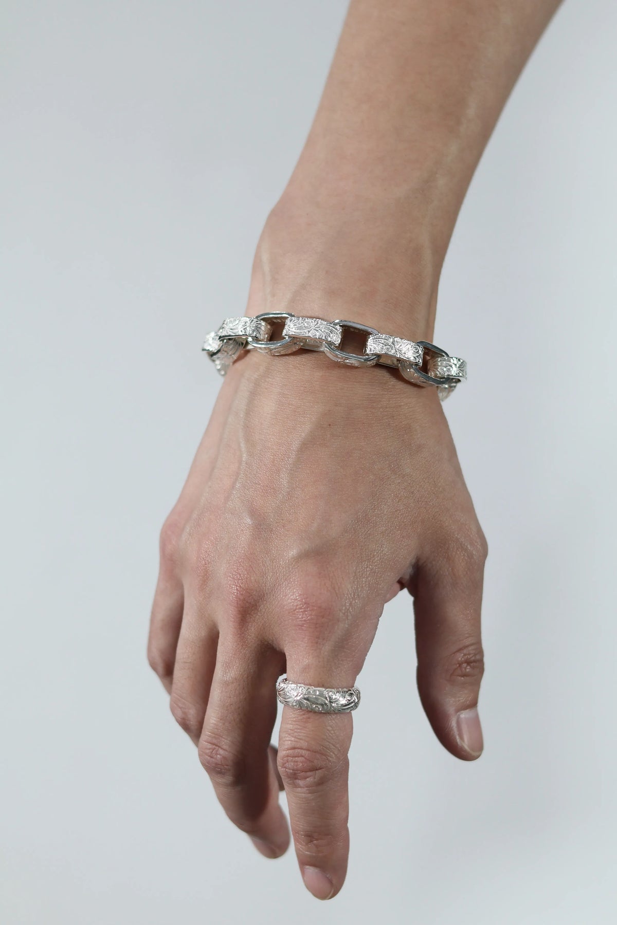 WAKAN SILVER SMITH - Arabesque Hopi chain bracelet - BN-079