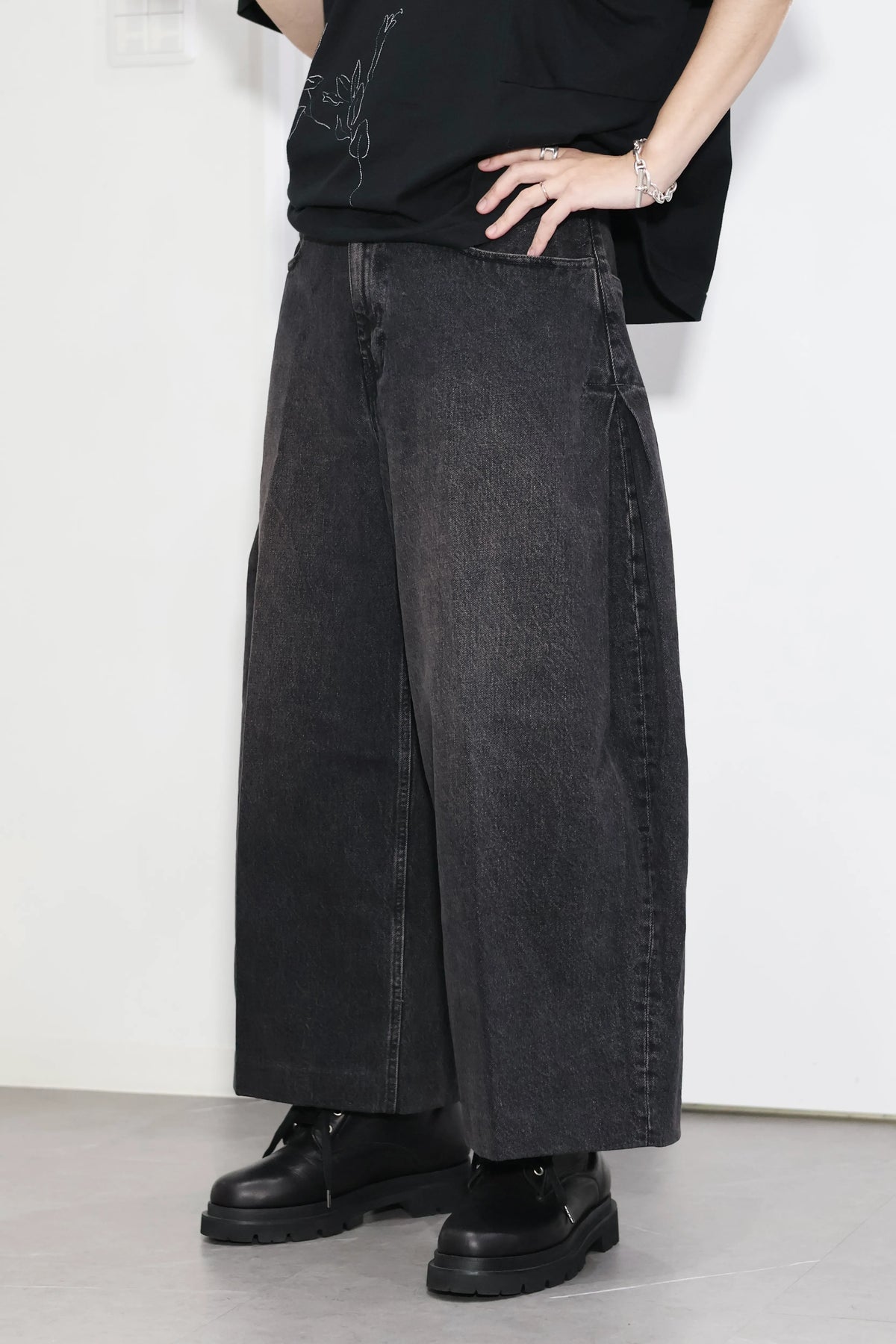 TANAKA - WIDE CROPPED JEANS - PINKY BLACK