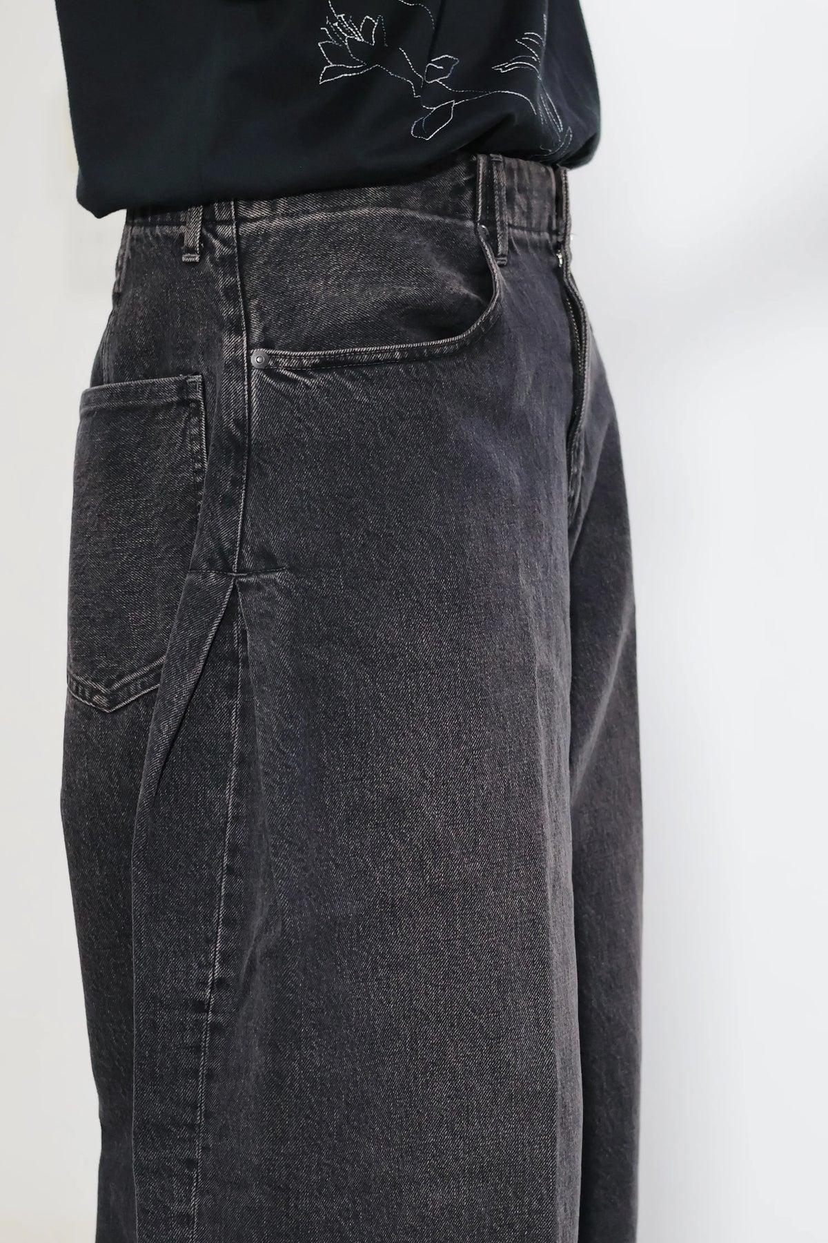 TANAKA - WIDE CROPPED JEANS - PINKY BLACK