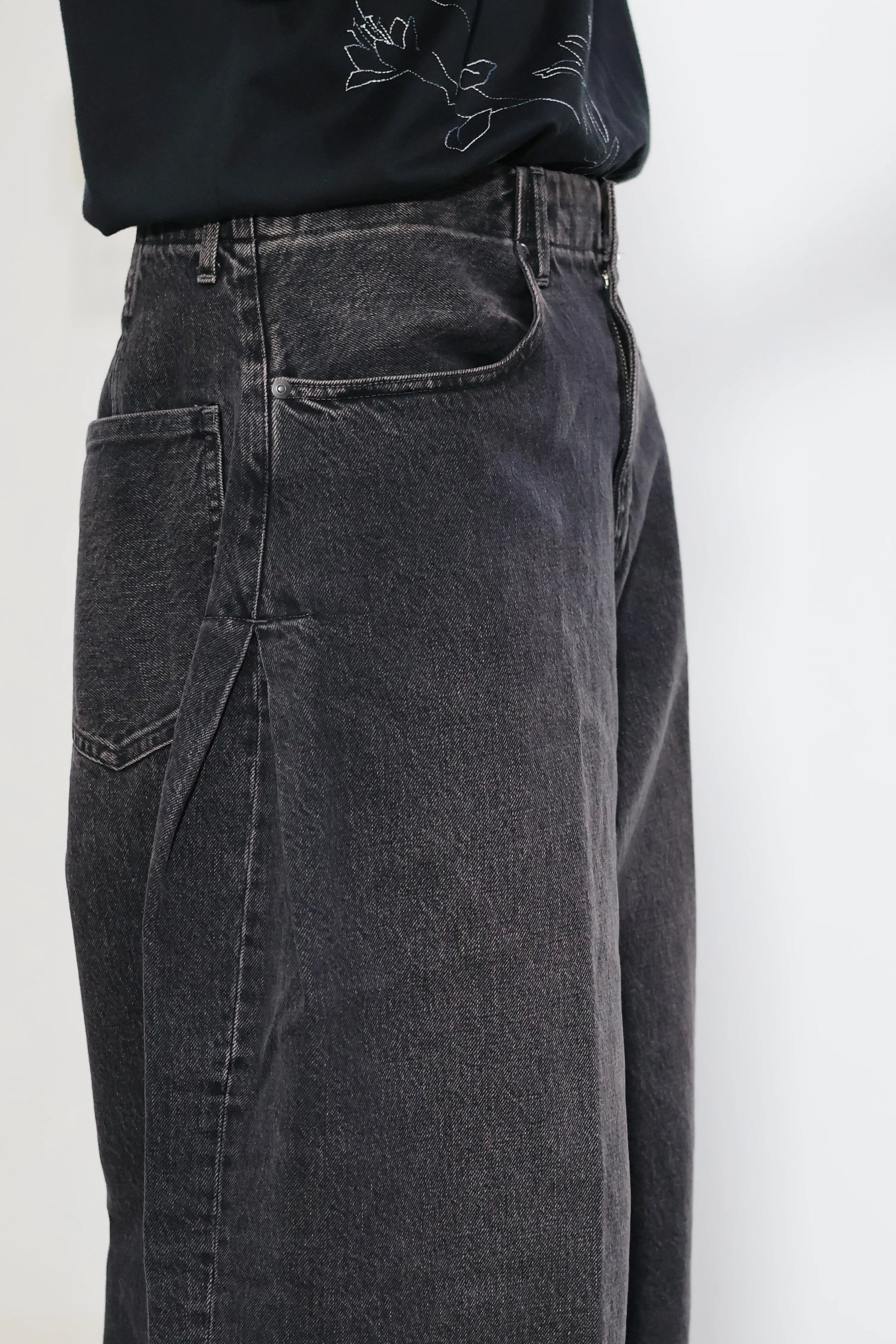 TANAKA - WIDE CROPPED JEANS - PINKY BLACK – un