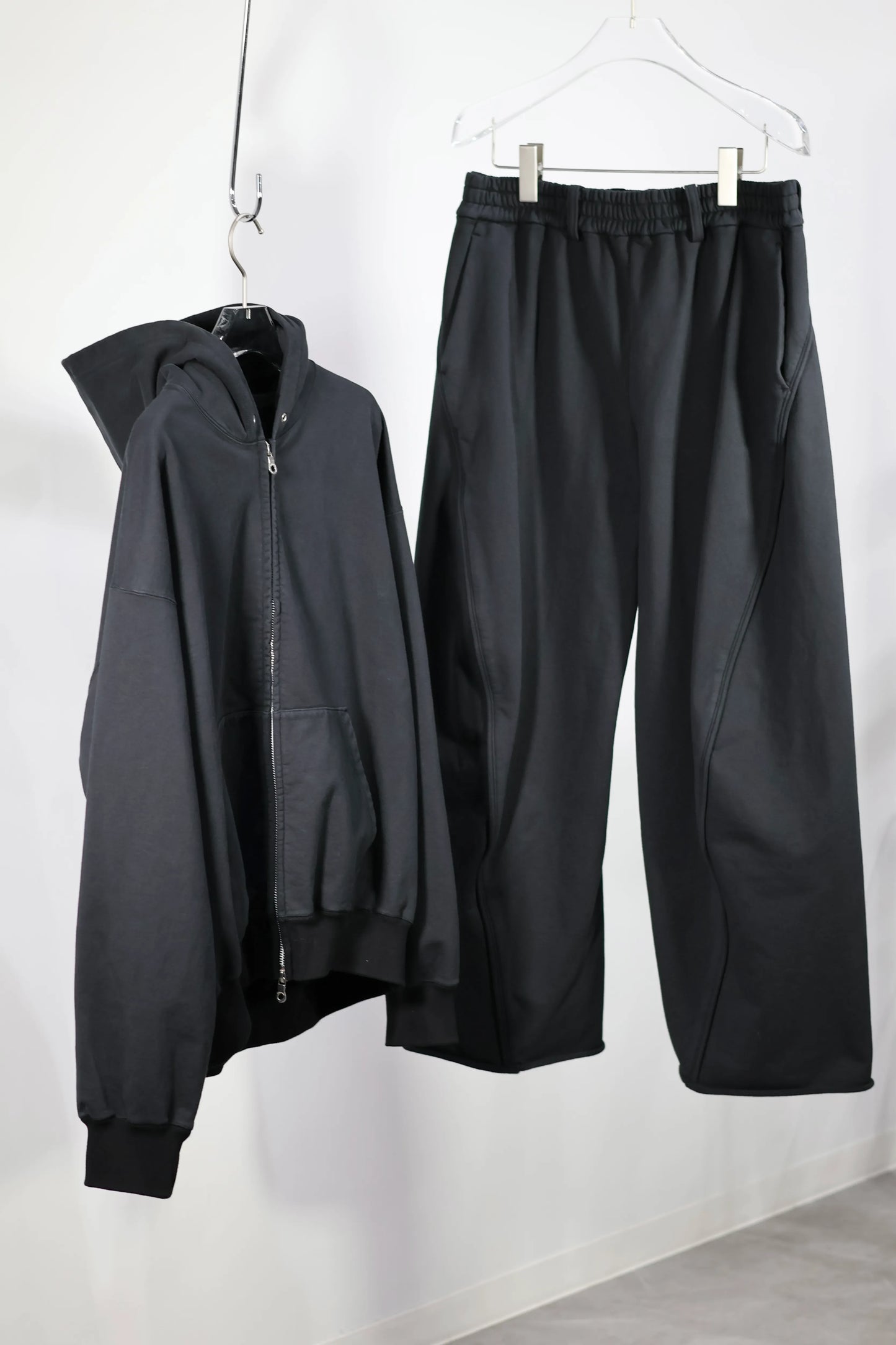 KANEMASA PHIL. - 36G Fine Sweat Draping Easy Pants - BLACK DYE