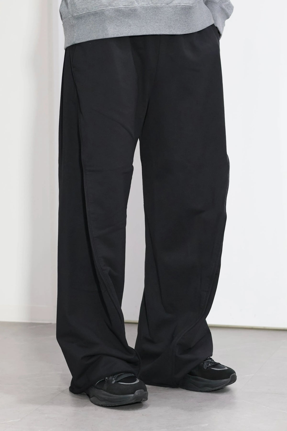 KANEMASA PHIL. - 36G Draping Pants - 黑色硫化染