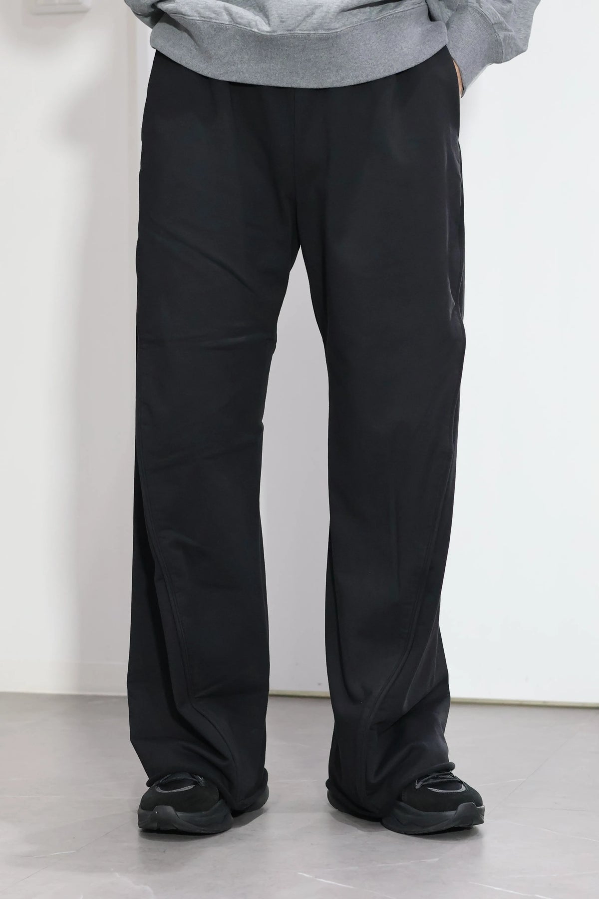 KANEMASA PHIL. - 36G Draping Pants - 黑色硫化染