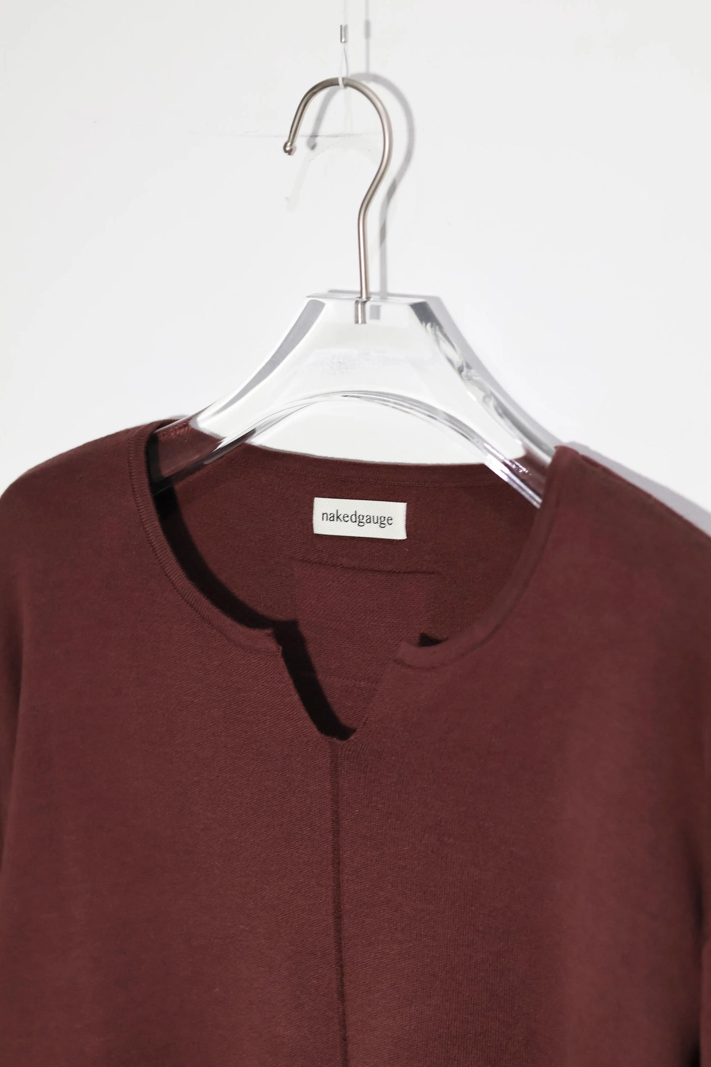 nakedgauge - KEY-NECK PULLOVER - BROWN