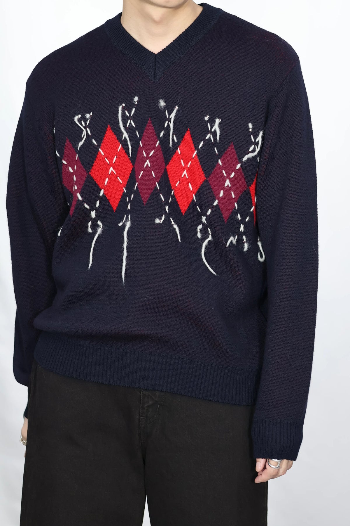 JOHN MASON SMITH / JANE SMITH - 7G DOUBLE JACQUARD ARGYLE V NECK SWEATER - NAVY